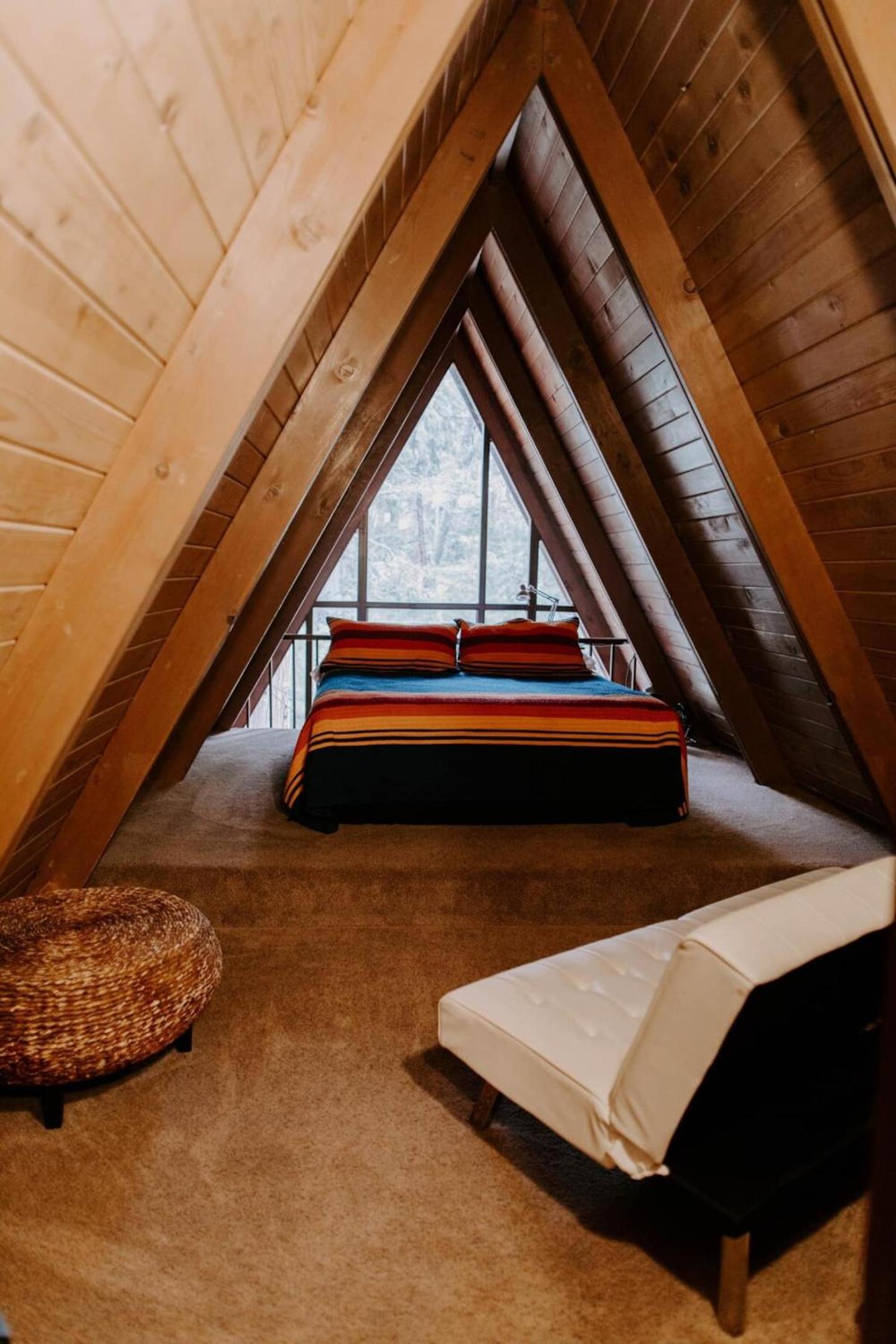 Idyllcreek Landmark A-Frame 14mi Town
