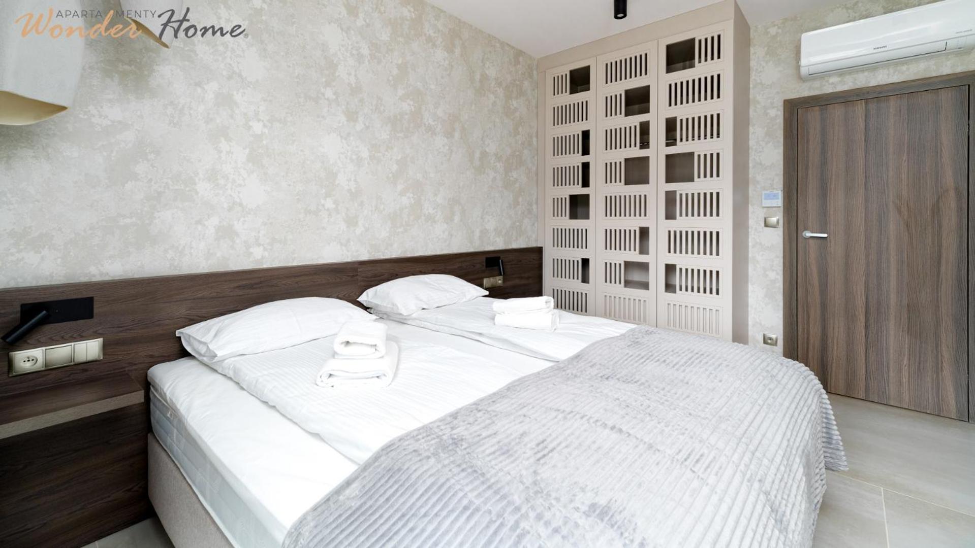Wonder Hill - bajkowy widok na góry i zalew, strefa wellness na terenie kompleksu
