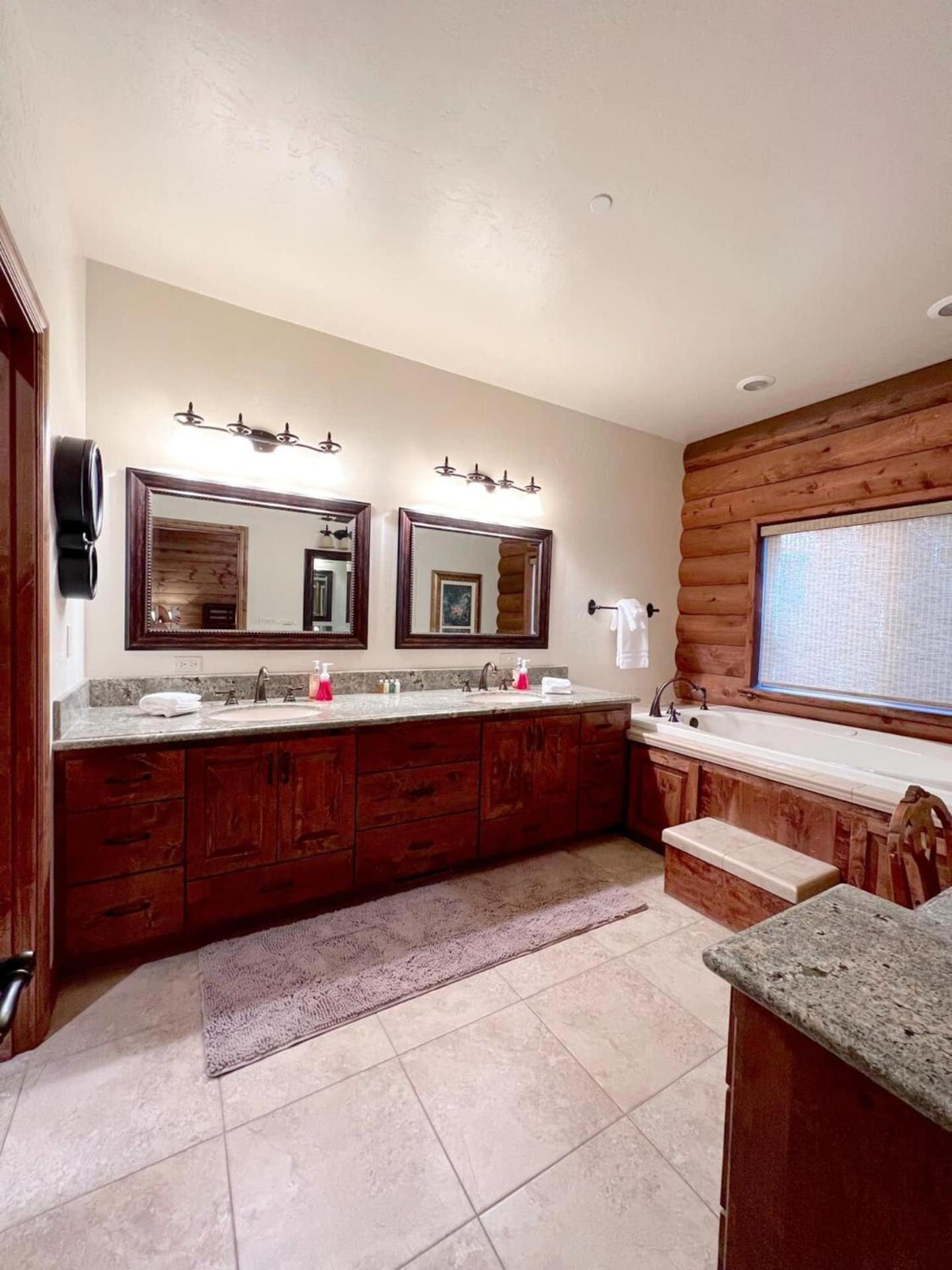 Idyllodge Luxury Creekside Estate 15 Acres