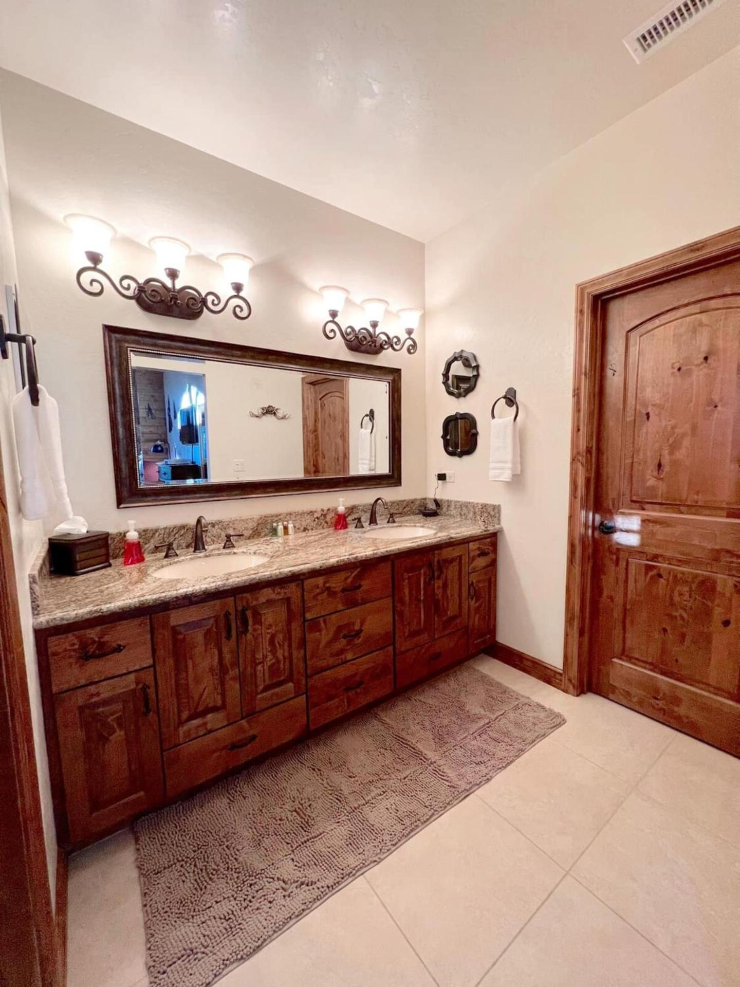 Idyllodge Luxury Creekside Estate 15 Acres