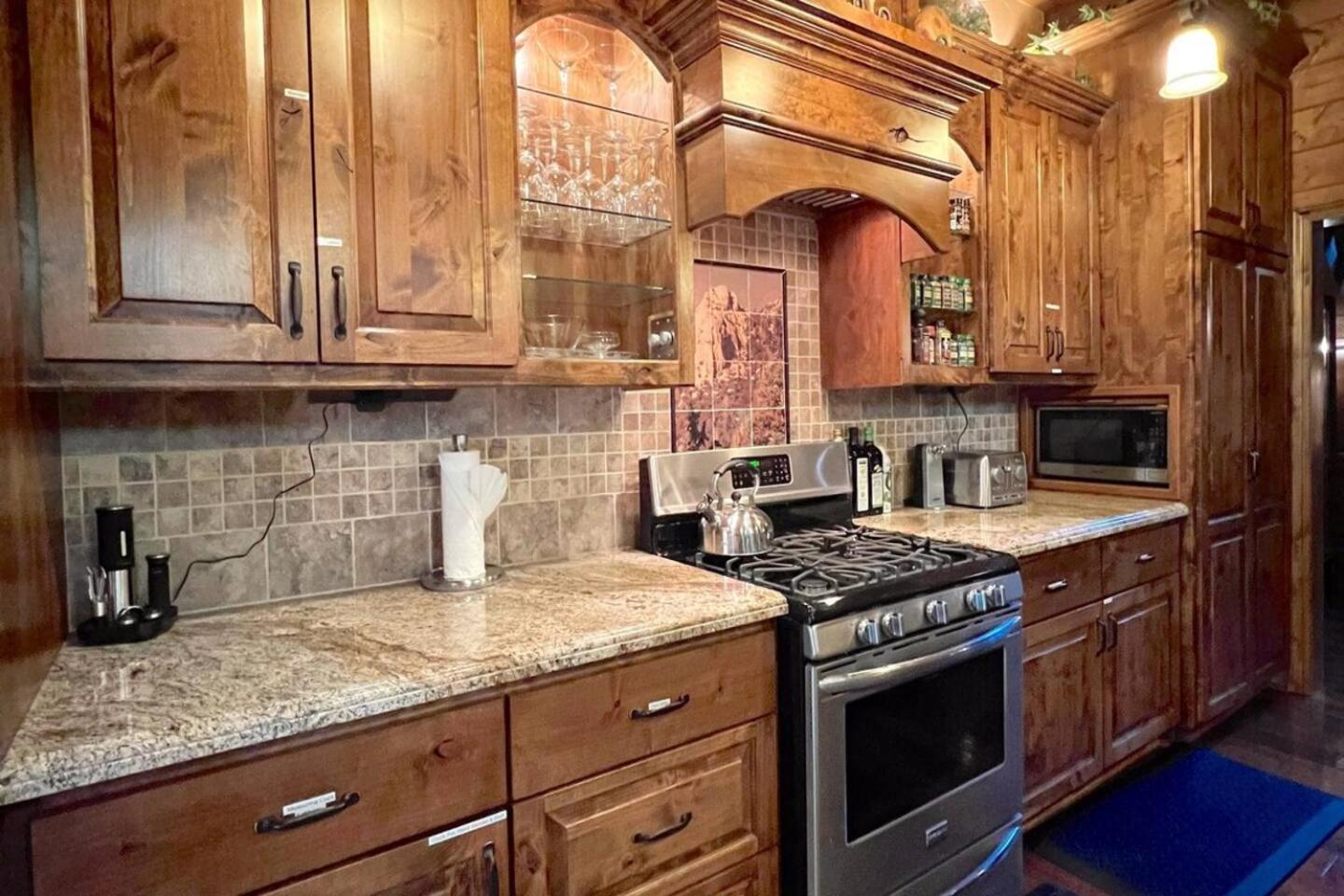 Idyllodge Luxury Creekside Estate 15 Acres