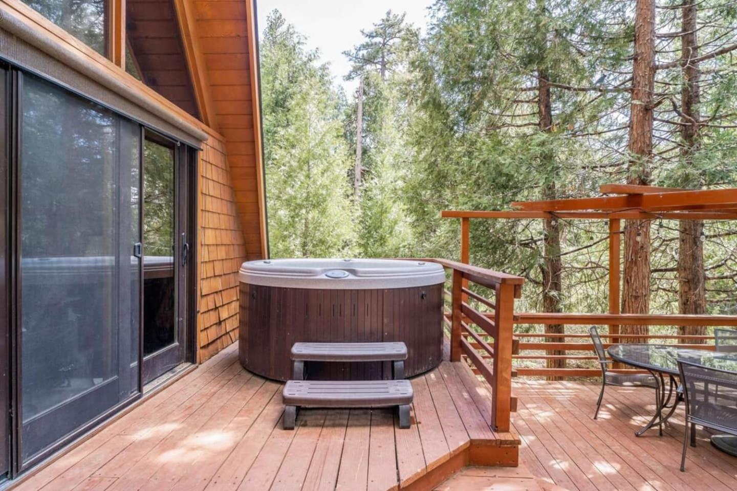 Idyllcove Fenced 13 Acre Mid-Century