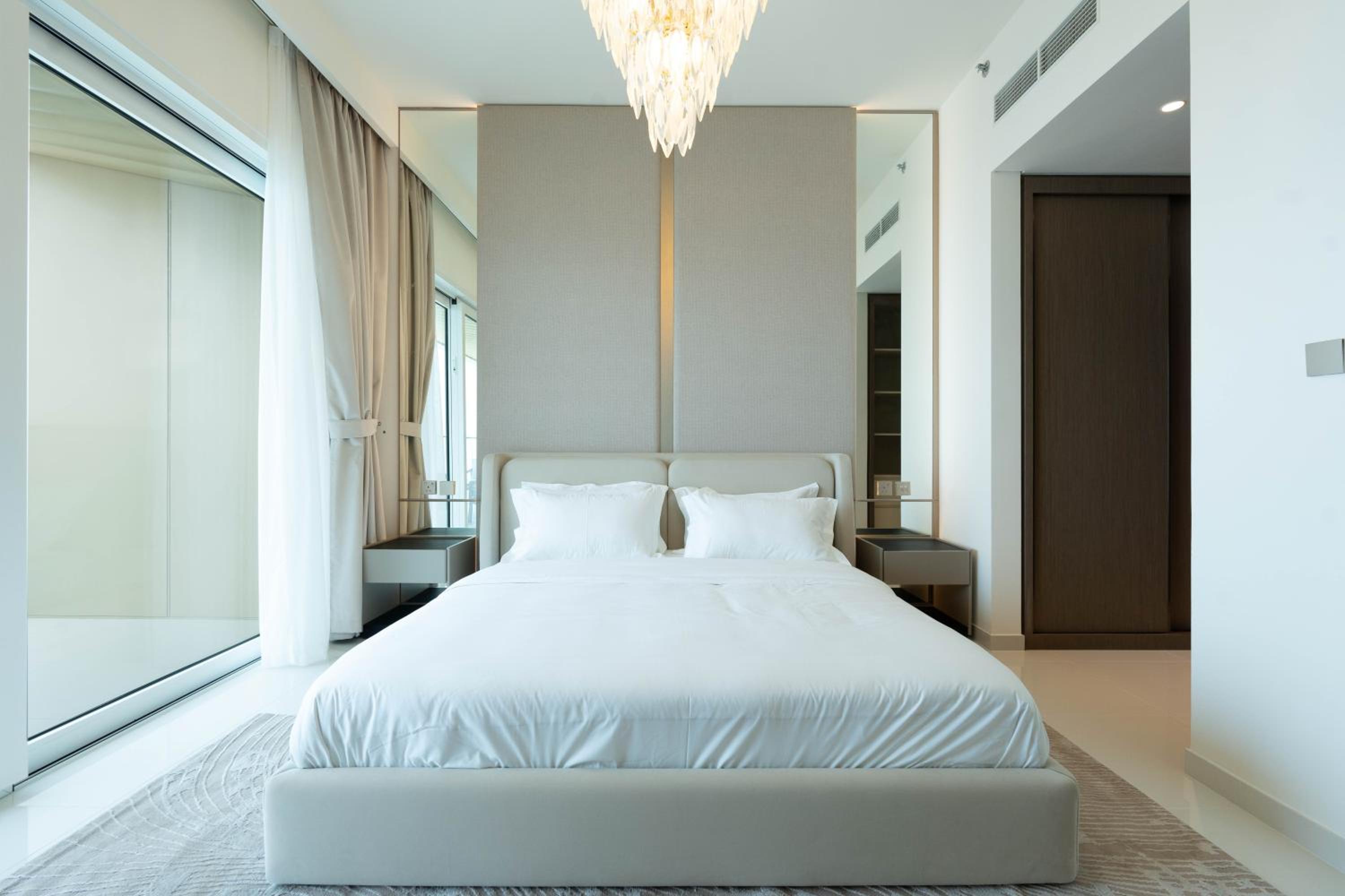 KeyRock - Palm & Sea View Apt at Grand Bleu