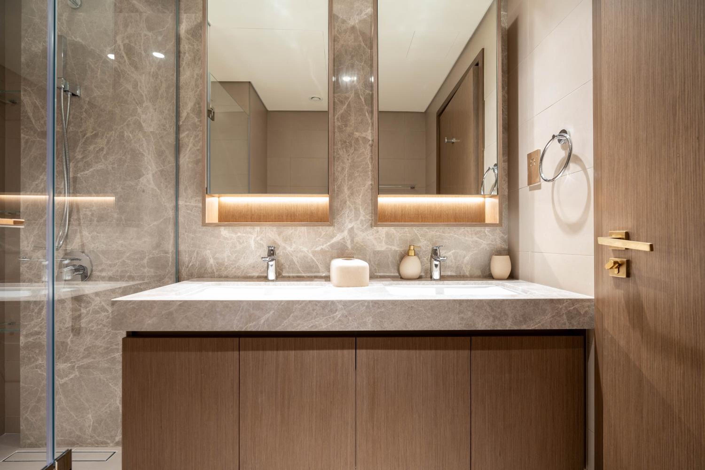 KeyRock - Palm & Sea View Apt at Grand Bleu