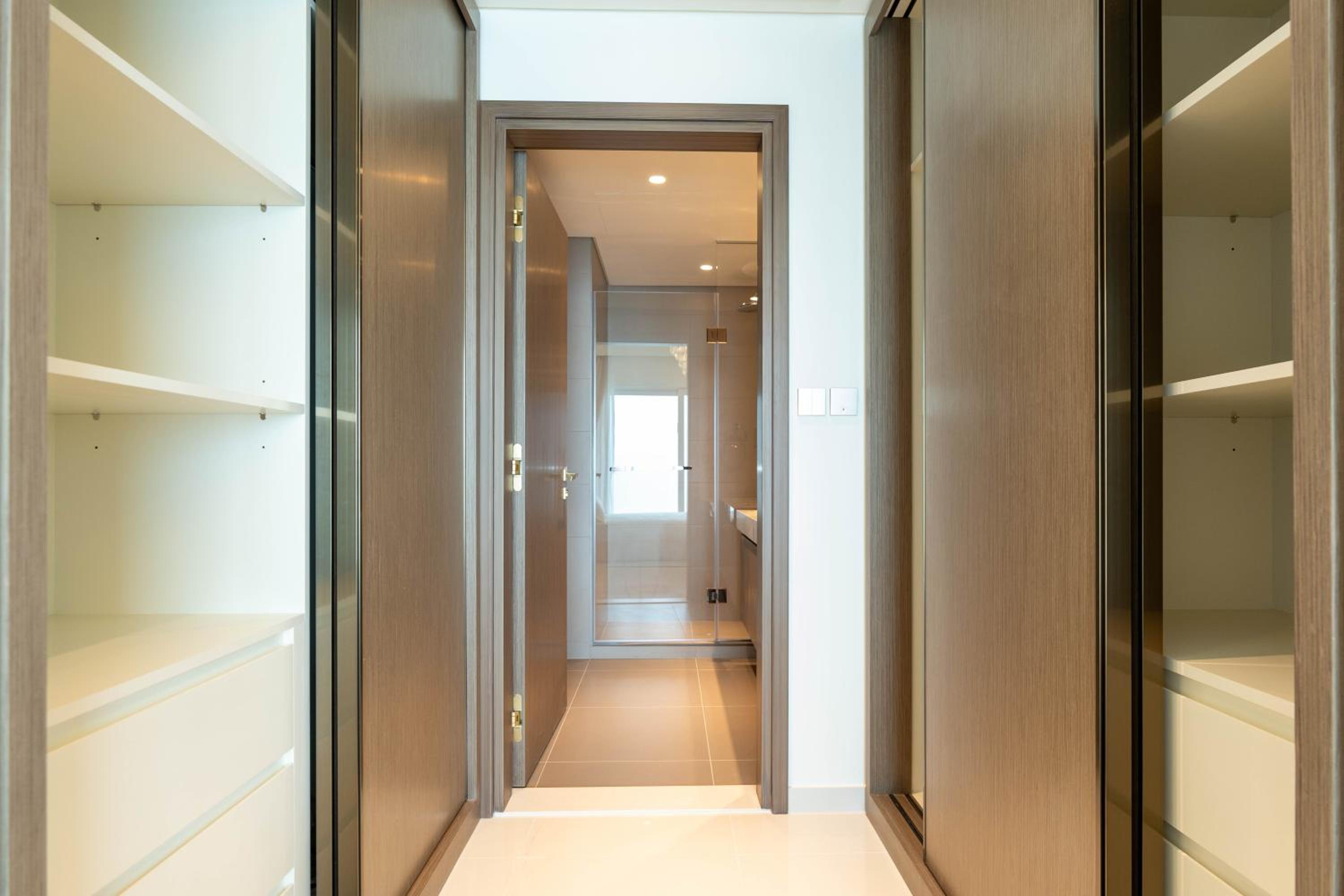 KeyRock - Palm & Sea View Apt at Grand Bleu