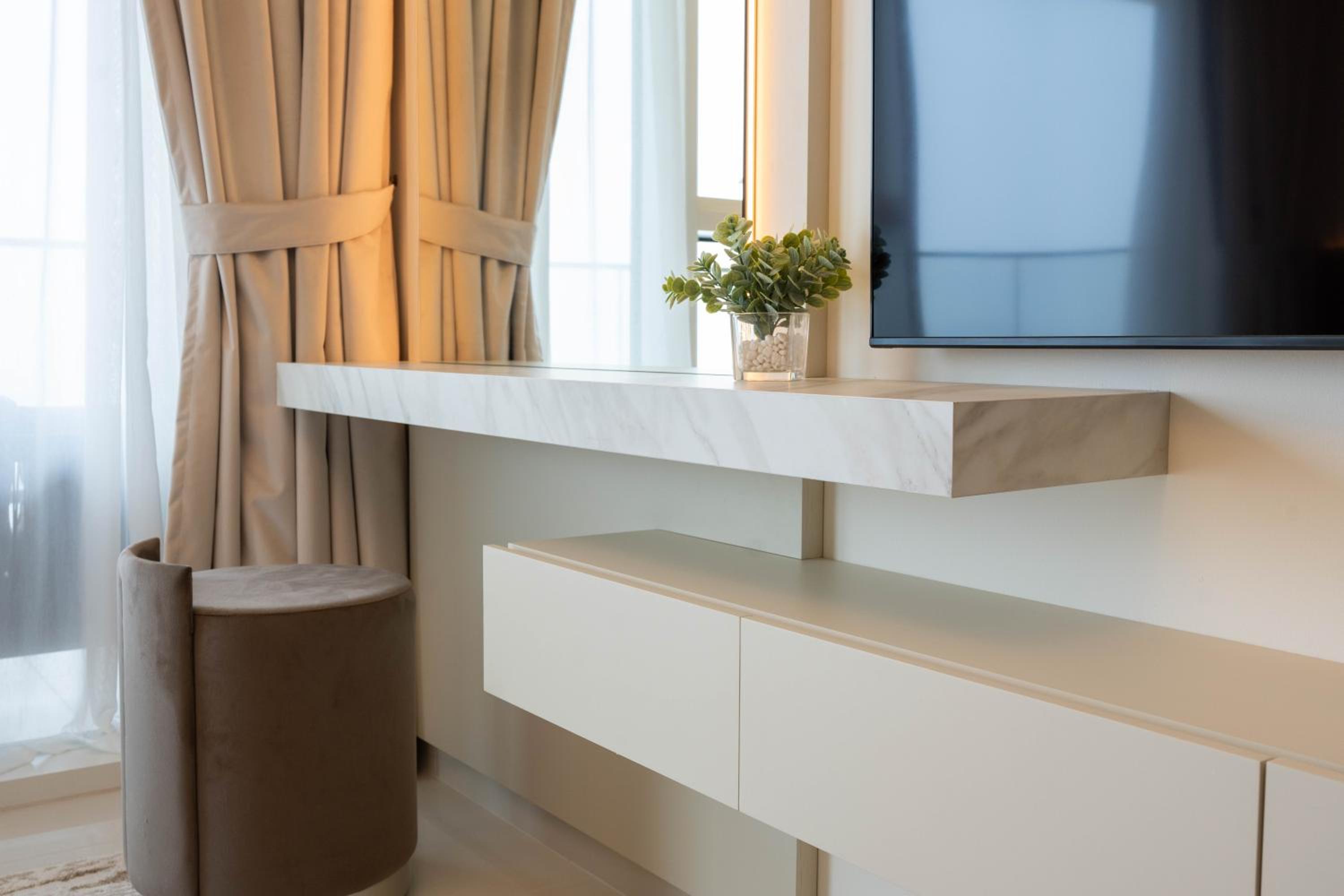 KeyRock - Palm & Sea View Apt at Grand Bleu