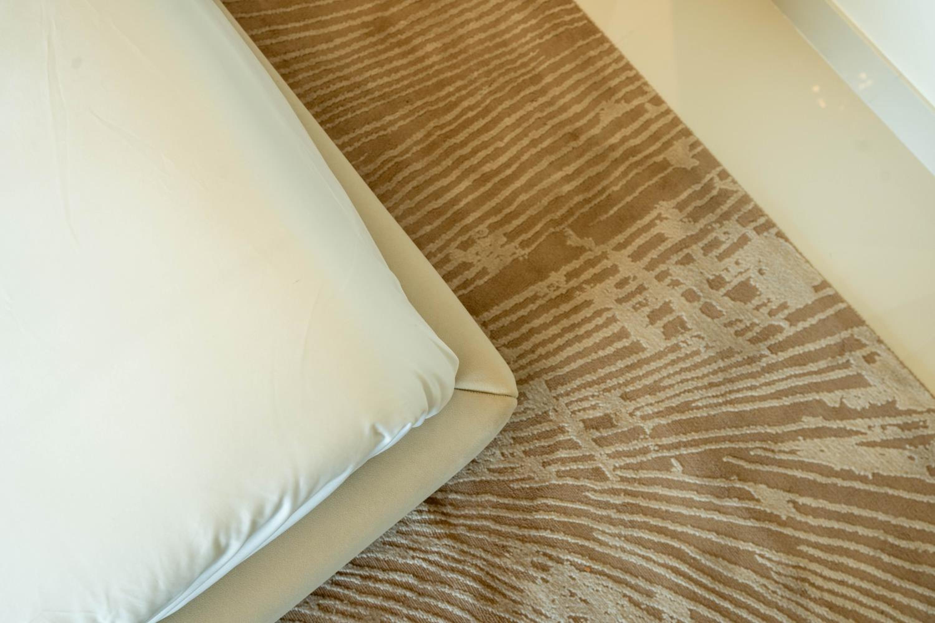 KeyRock - Palm & Sea View Apt at Grand Bleu