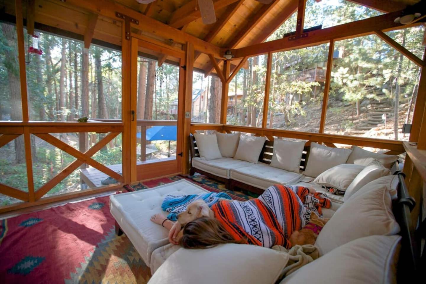 Idyllbrook Brookside Gazebo Fenced Deck, EV