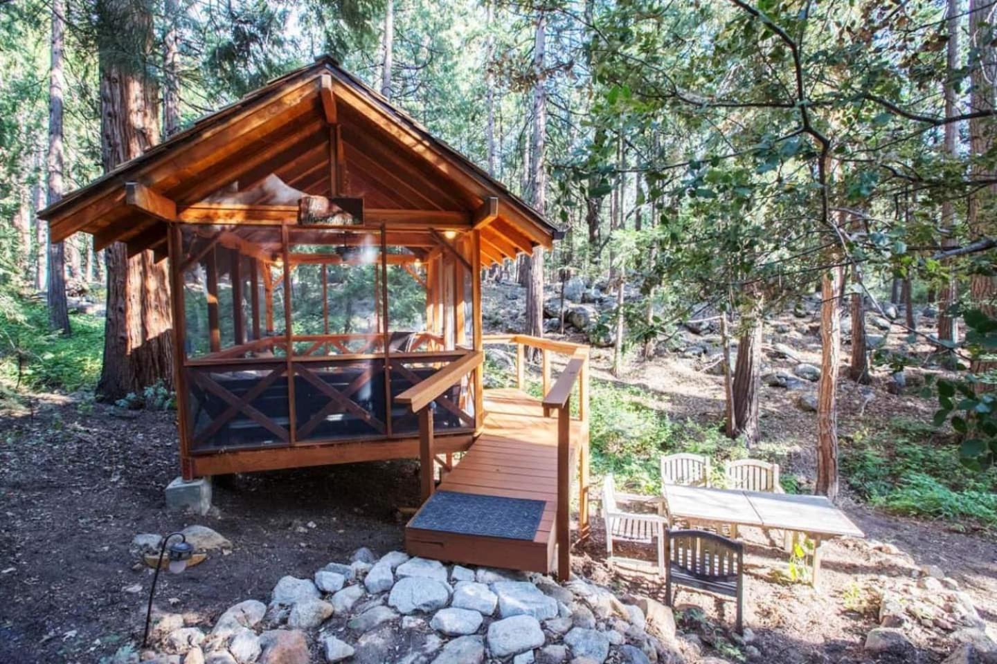 Idyllbrook Brookside Gazebo Fenced Deck, EV