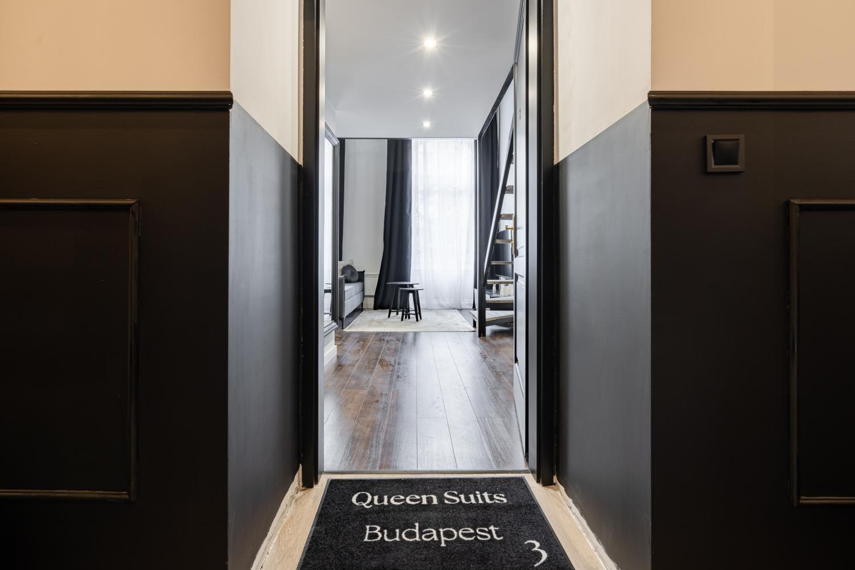 E41 - Trendy Boutique Apartments - Prime Spot by BQA