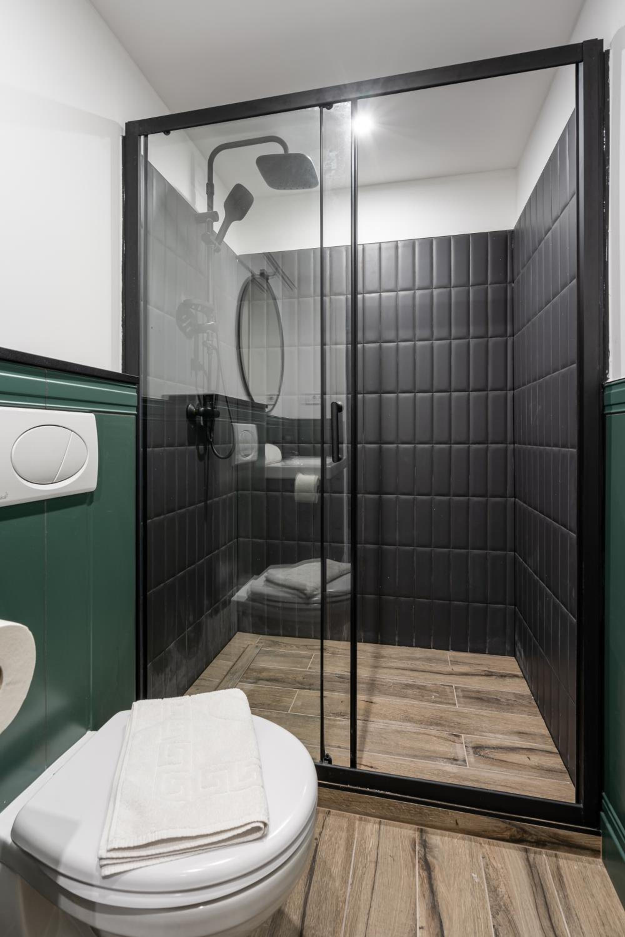 E41 - Trendy Boutique Apartments - Prime Spot by BQA