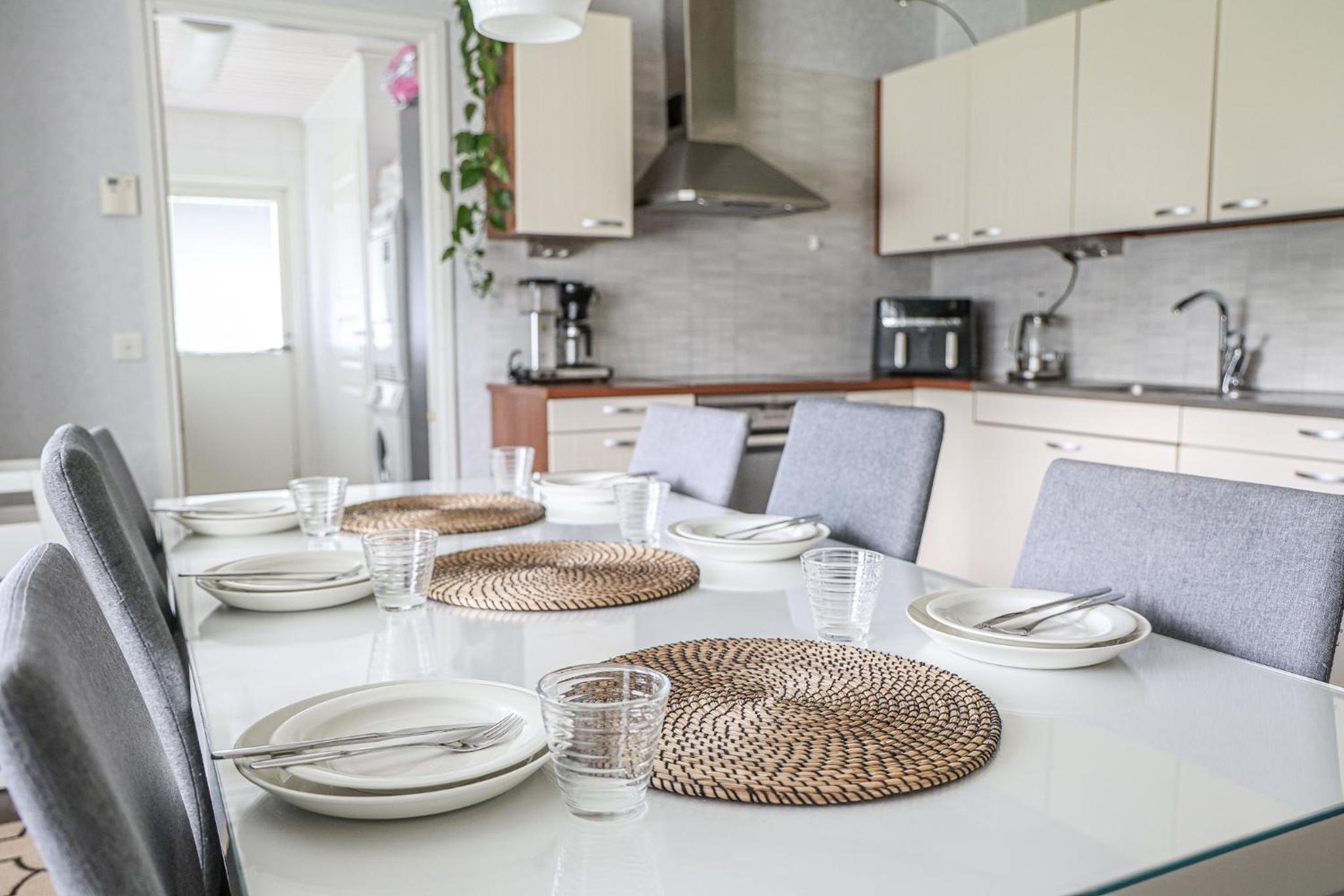 Villa Korpieukko By BookLapland