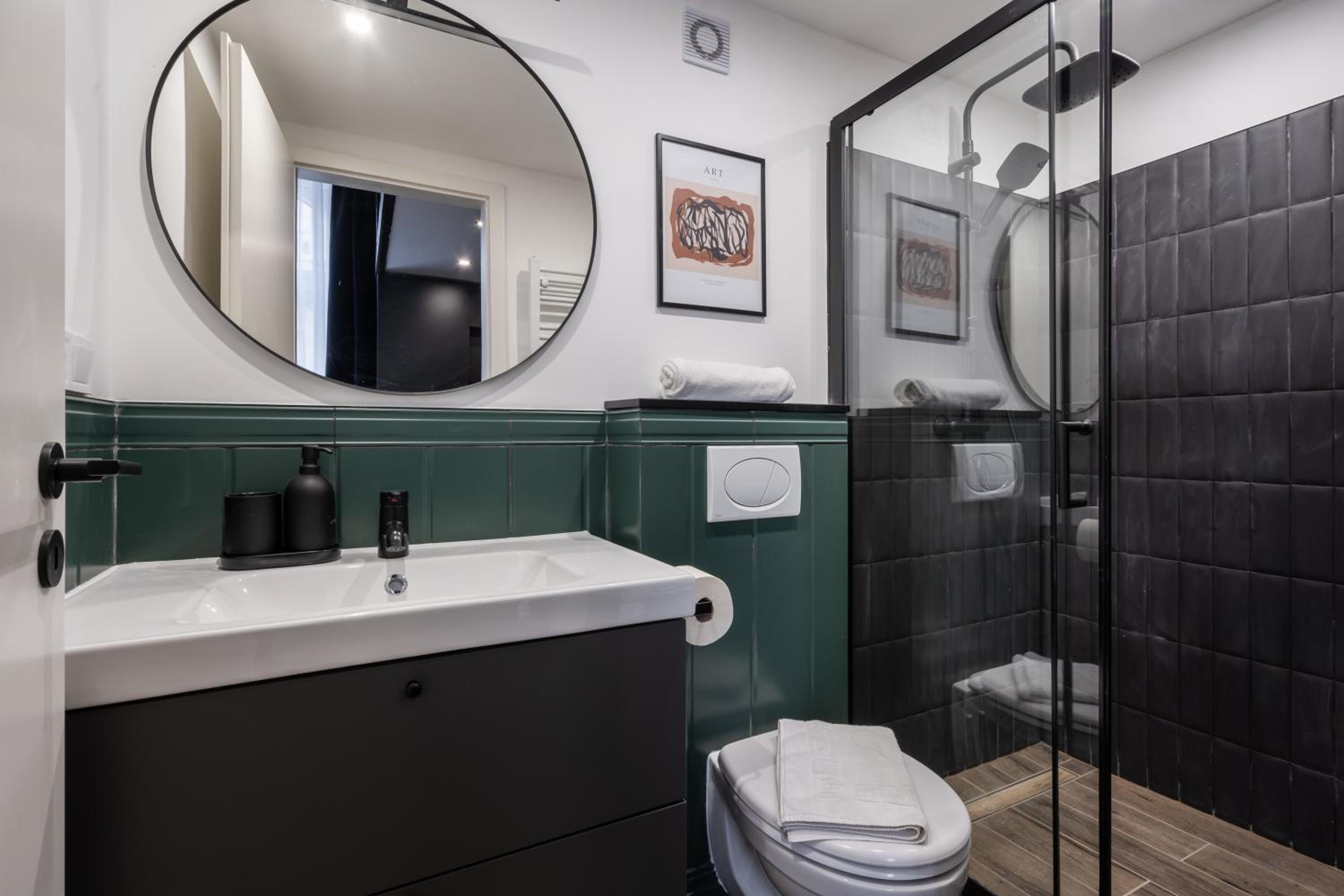 E41 - Trendy Boutique Apartments - Prime Spot by BQA