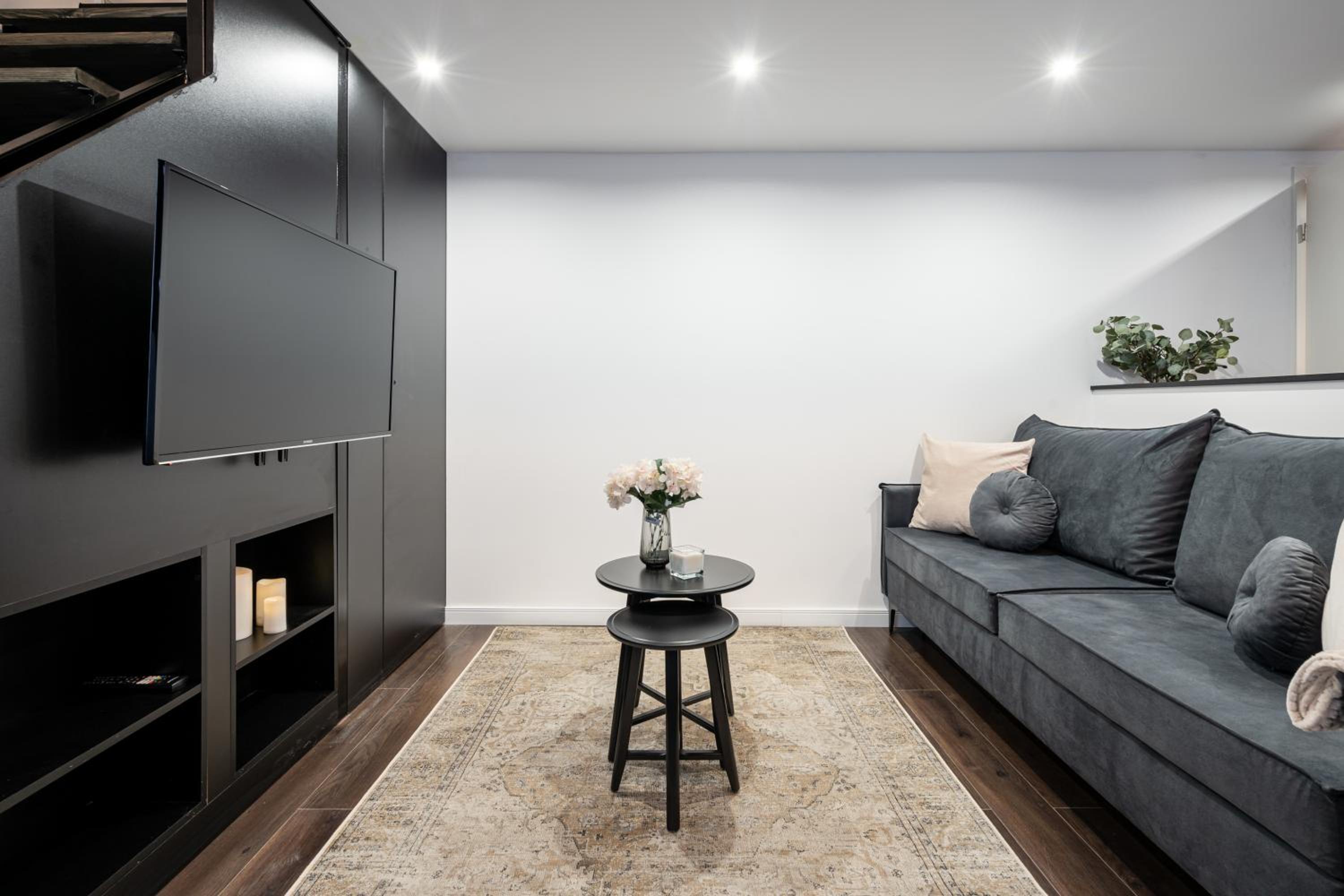 E41 - Trendy Boutique Apartments - Prime Spot by BQA