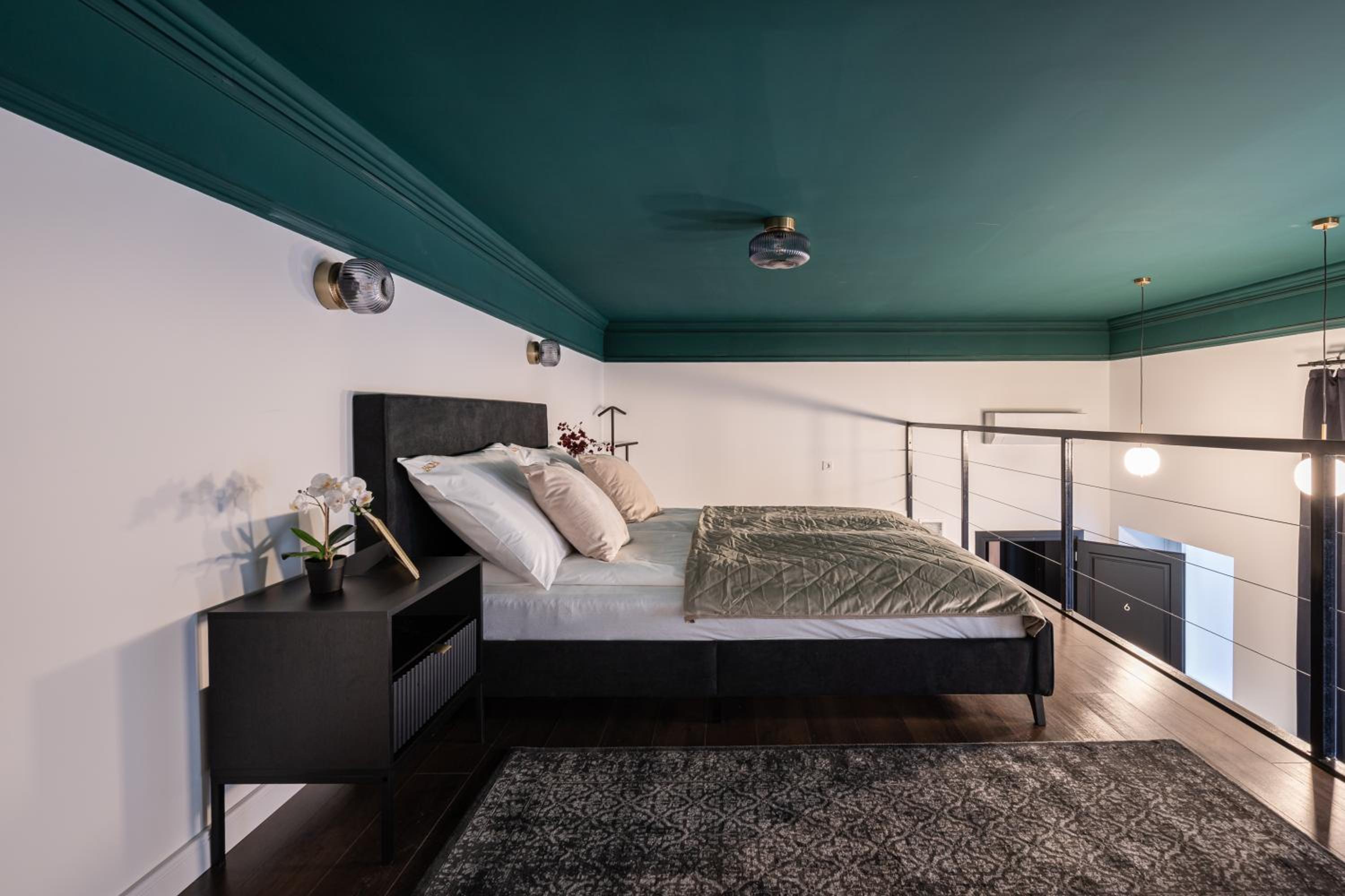 E41 - Trendy Boutique Apartments - Prime Spot by BQA