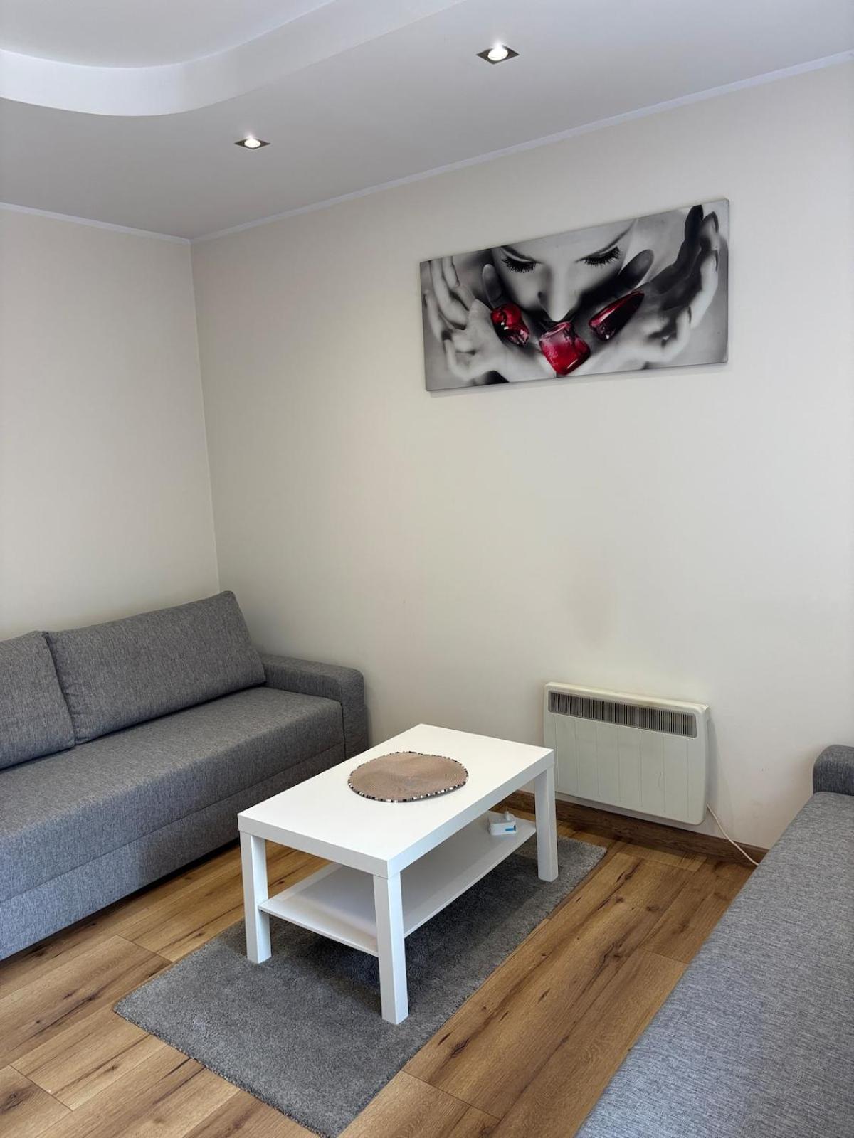 Studio 16