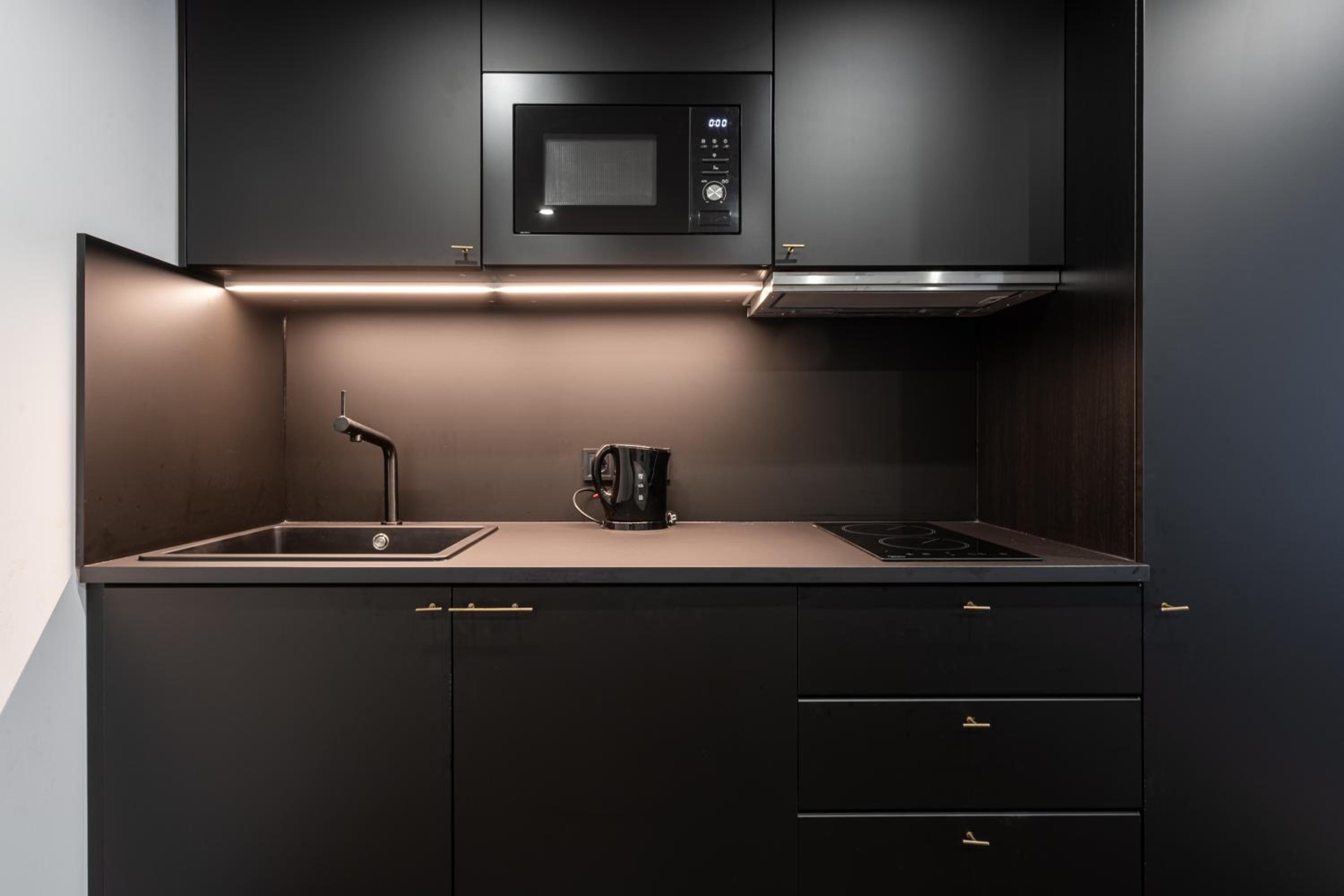 E41 - Trendy Boutique Apartments - Prime Spot by BQA
