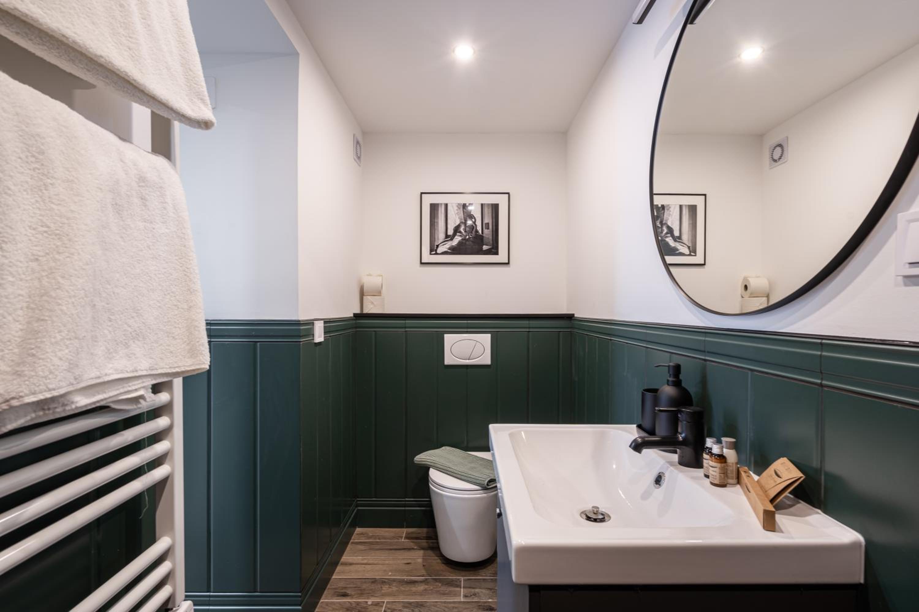 E41 - Trendy Boutique Apartments - Prime Spot by BQA