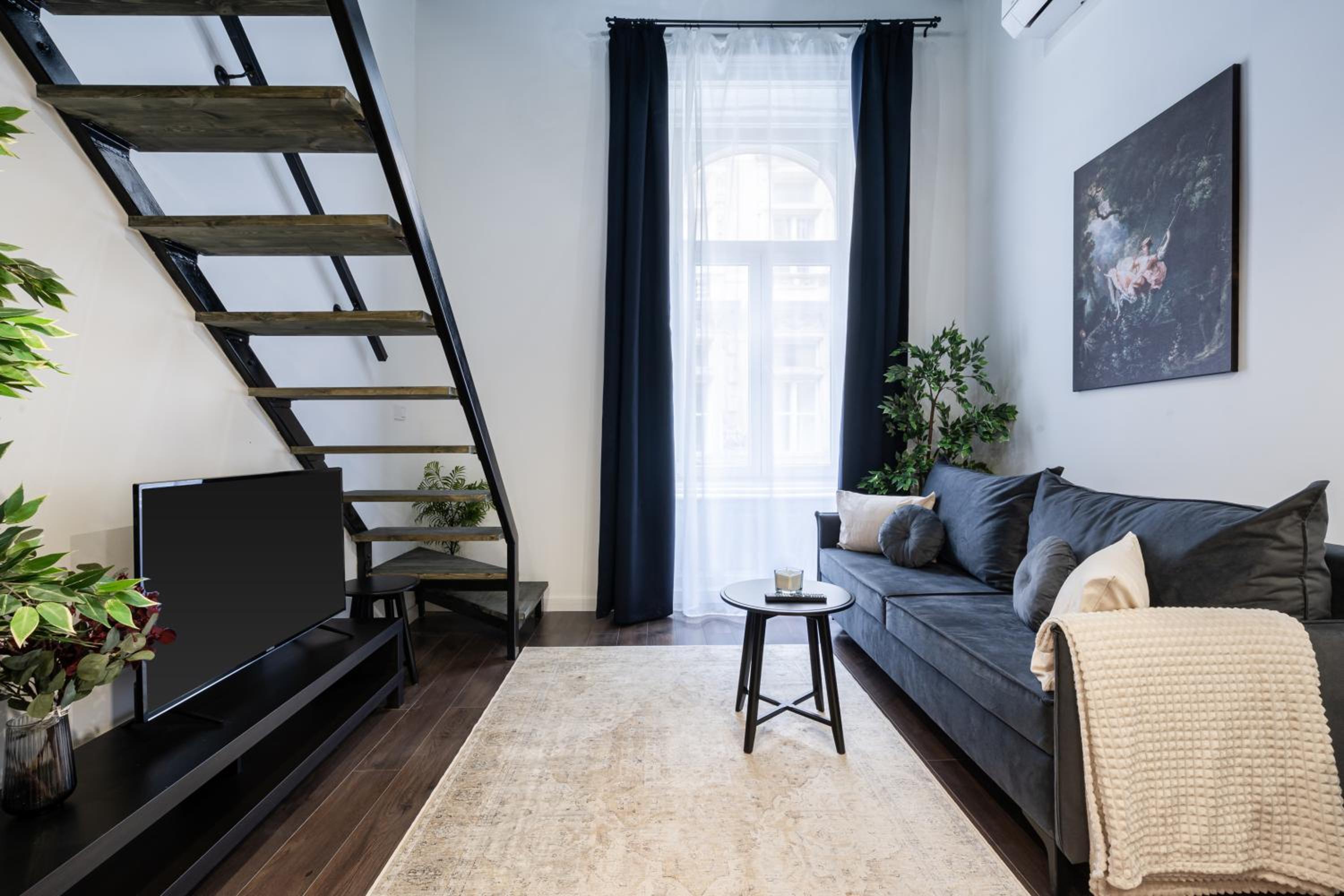 E41 - Trendy Boutique Apartments - Prime Spot by BQA