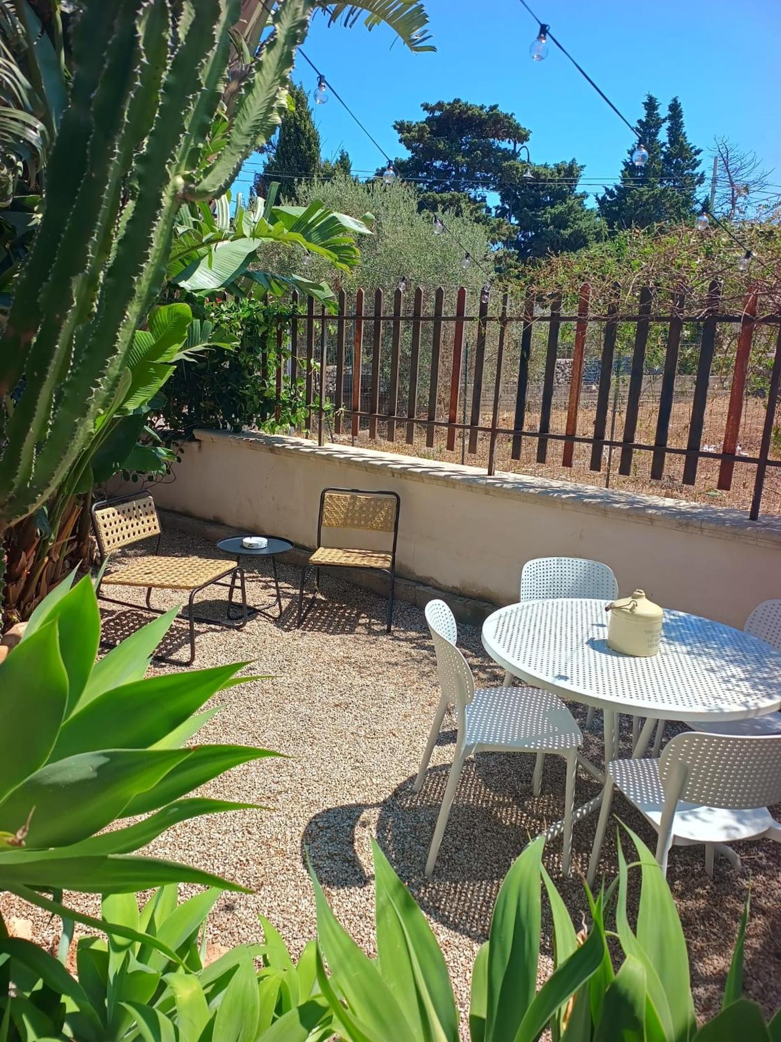Amunì Guest House