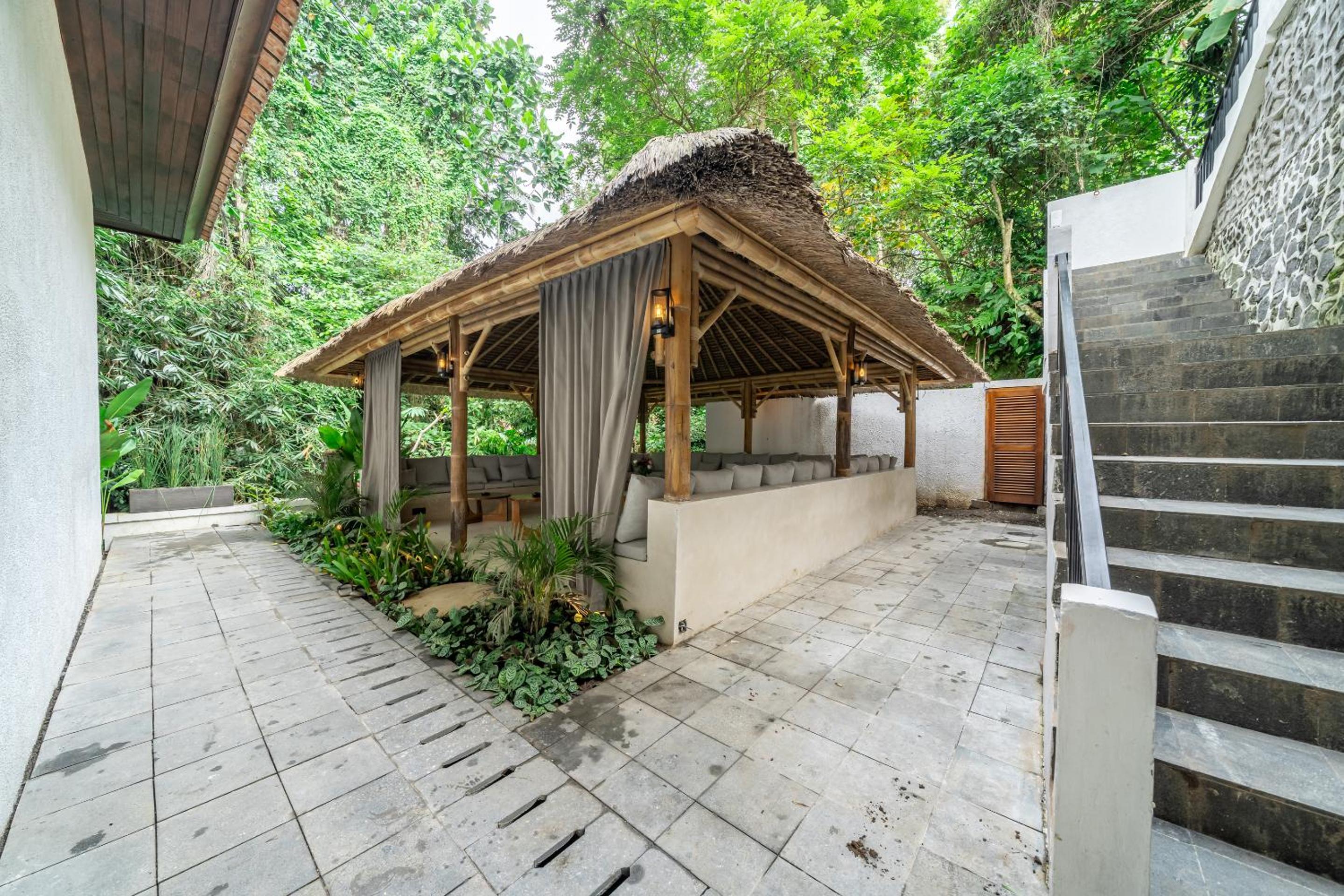 Sacred Jungle by EVDEkimi - Stylish Jungle Retreat with Apartments & Villas with Kitchens, Pools and Concierge Service in Ubud