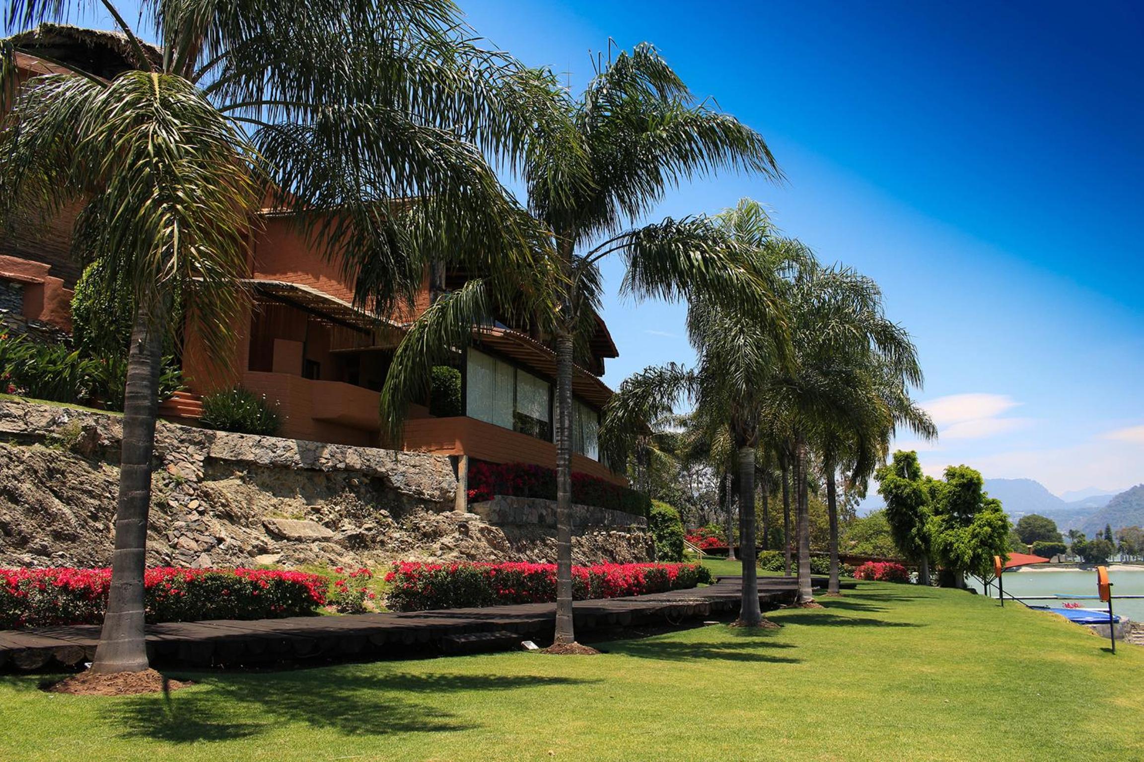 El Santuario Resort & Spa