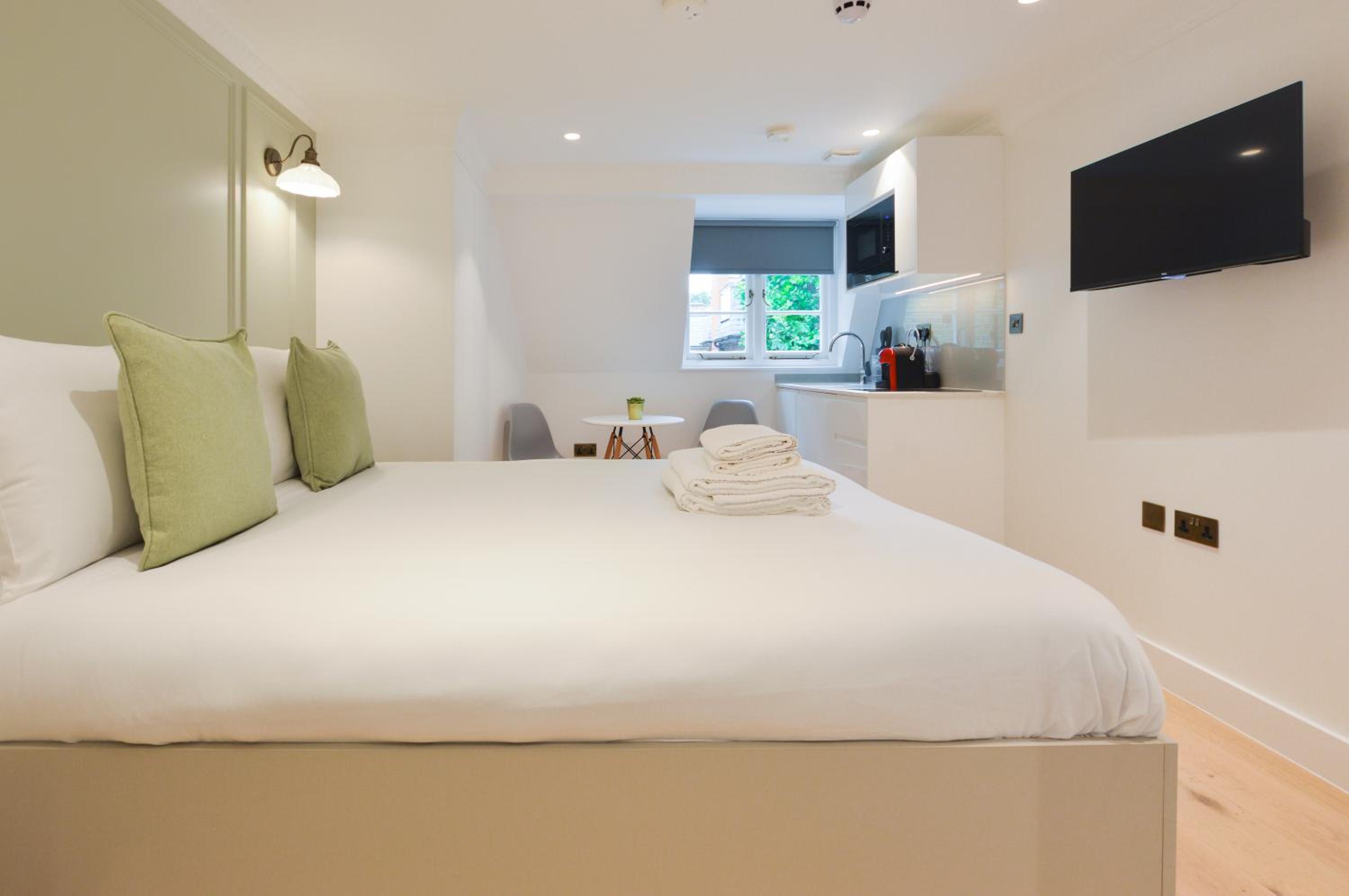 Leather Lane Concept Apartments