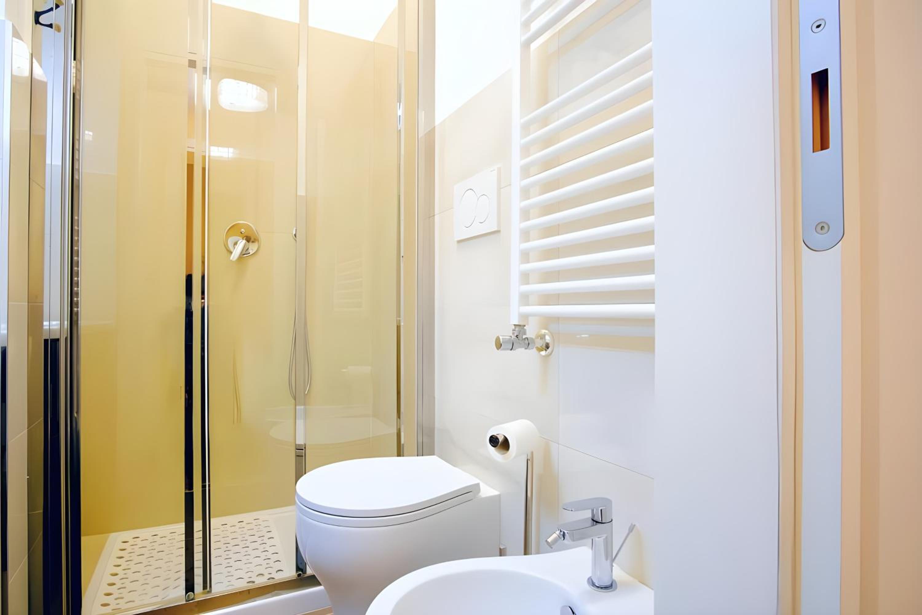 Elegantis Milos Suite Apartment - Your Chic Retreat in Central Rome