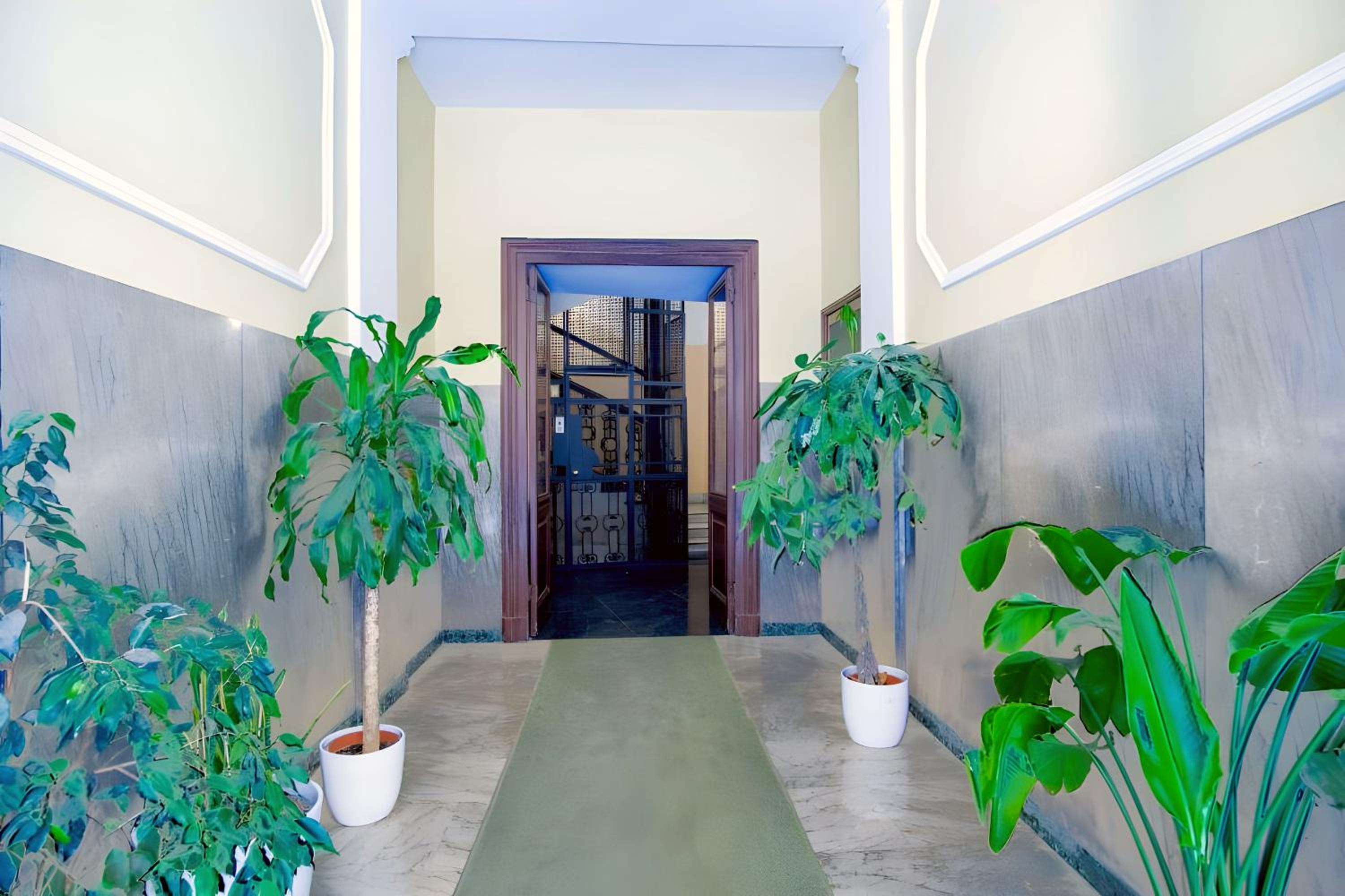 Elegantis Milos Suite Apartment - Your Chic Retreat in Central Rome