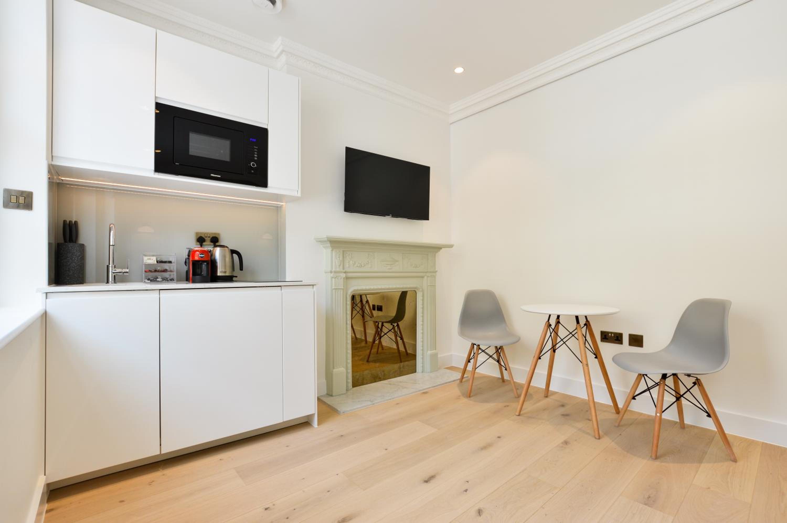Leather Lane Concept Apartments