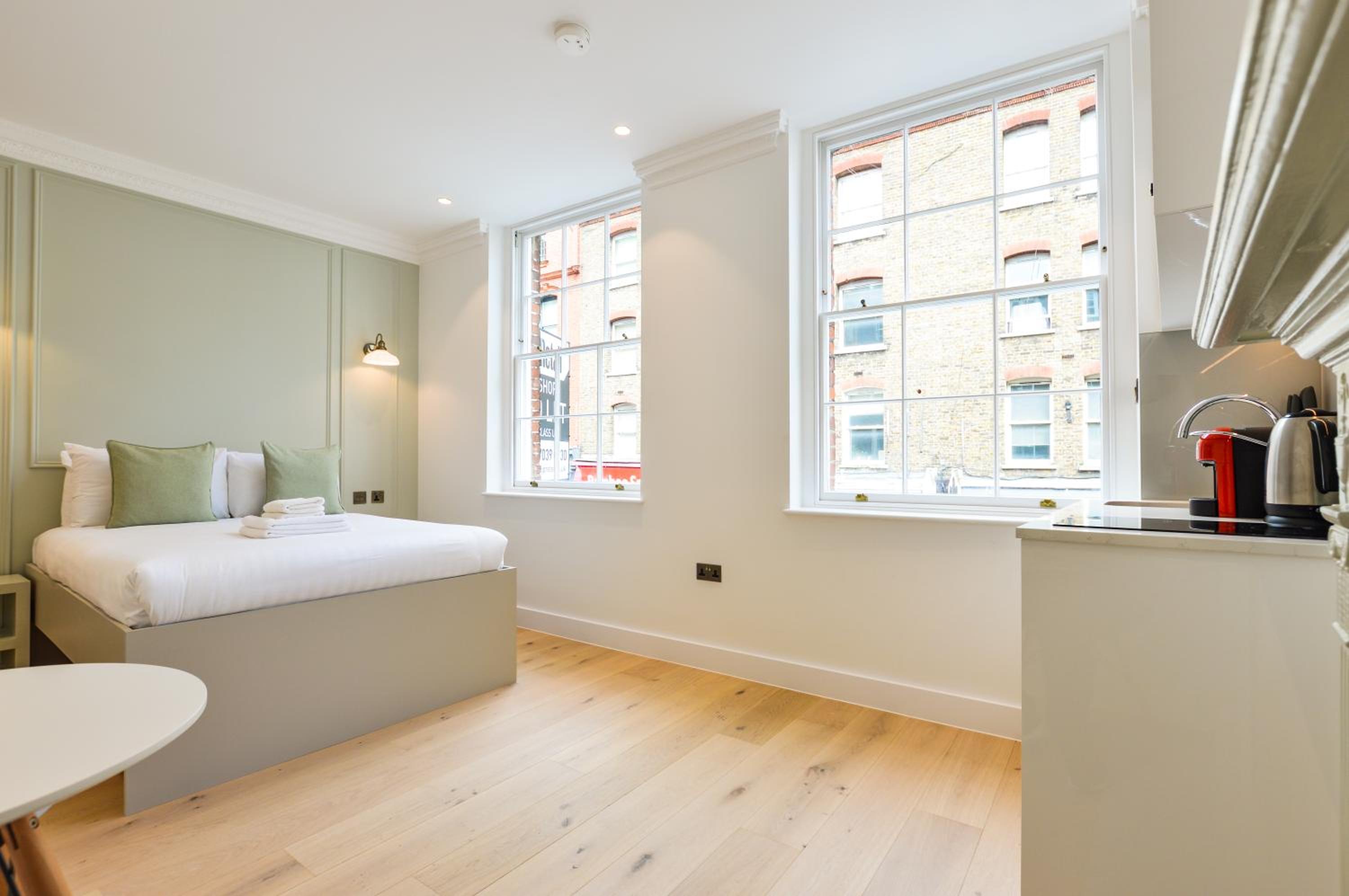 Leather Lane Concept Apartments
