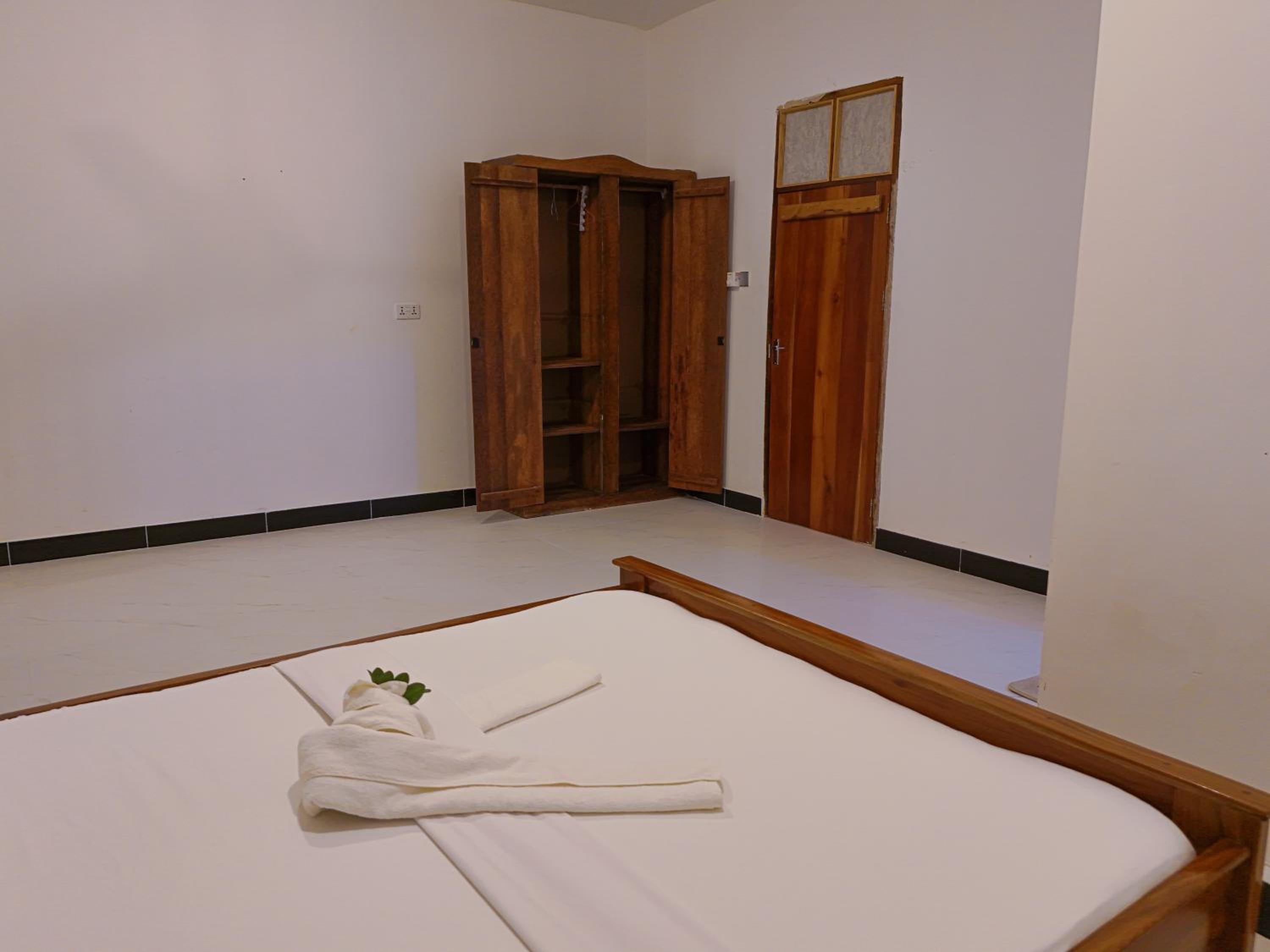 Oceanfront 2BR Zanzibar - Free Airport Shuttle