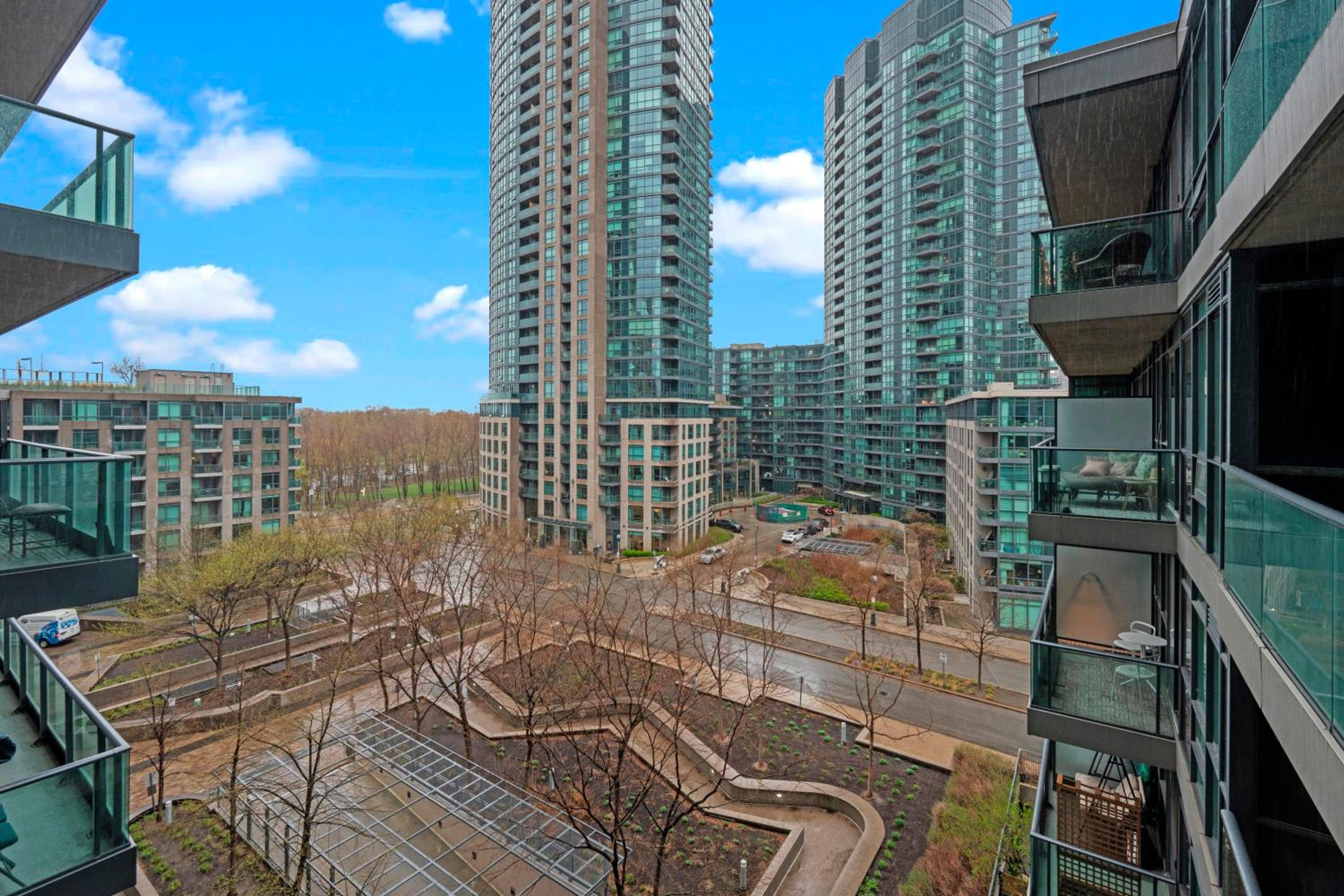 Superior 1Bd & DEN Apartment with Balcony