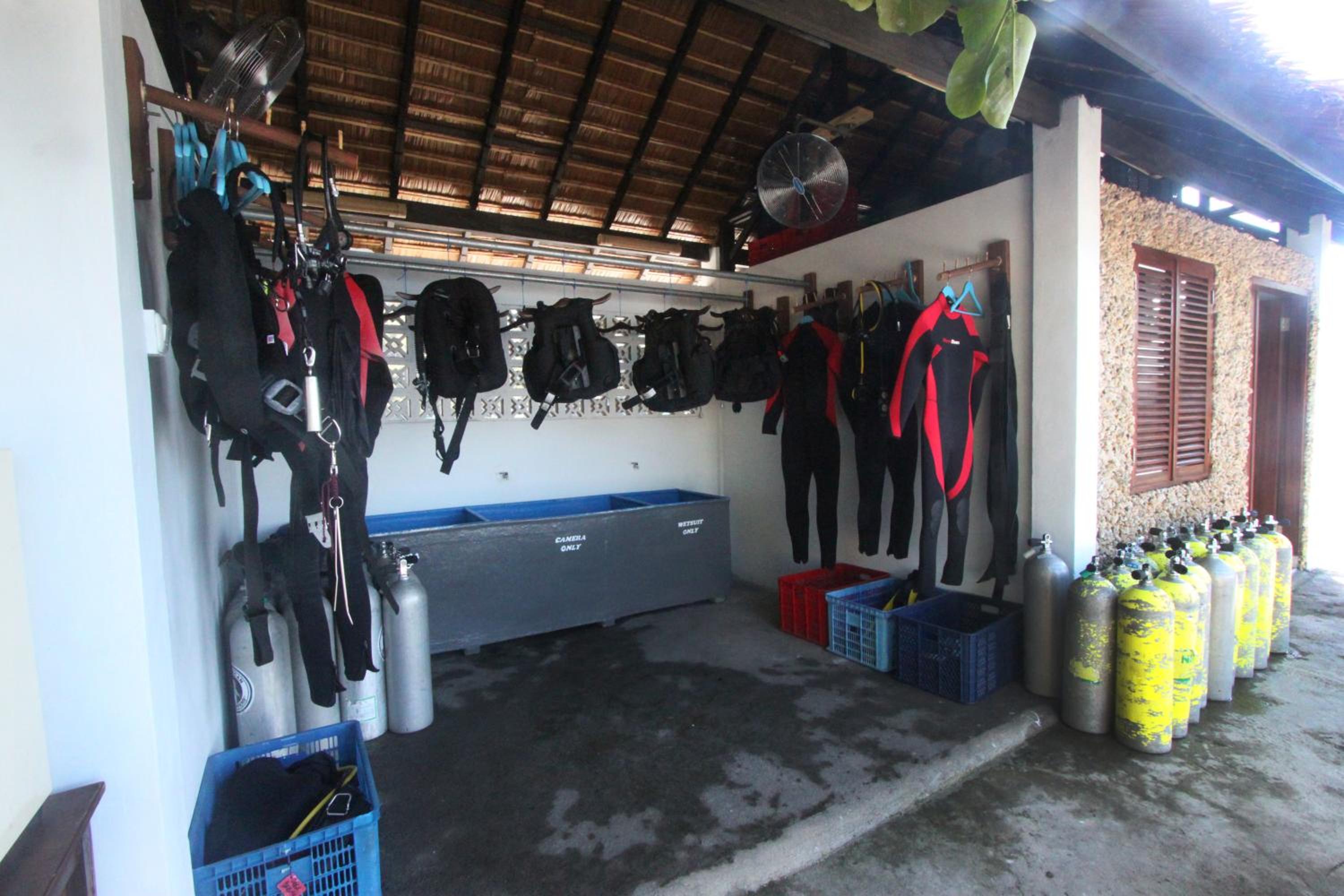 Cocotinos Lembeh a Boutique Dive Lodge