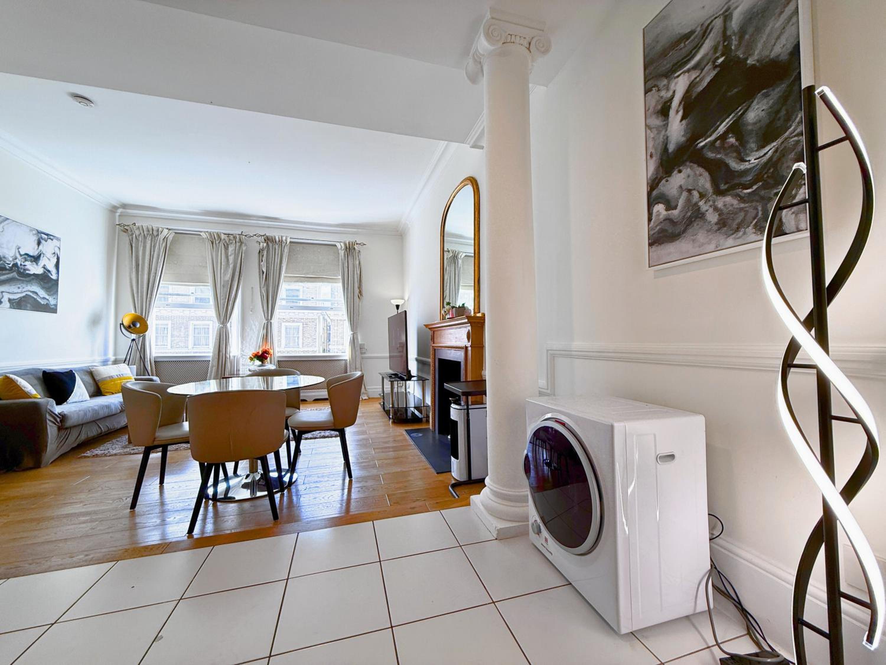 Knightsbridge & South Kensington, Private Garden Super King 2Beds 2Bath by Hyde Park & Royal Albert Hall