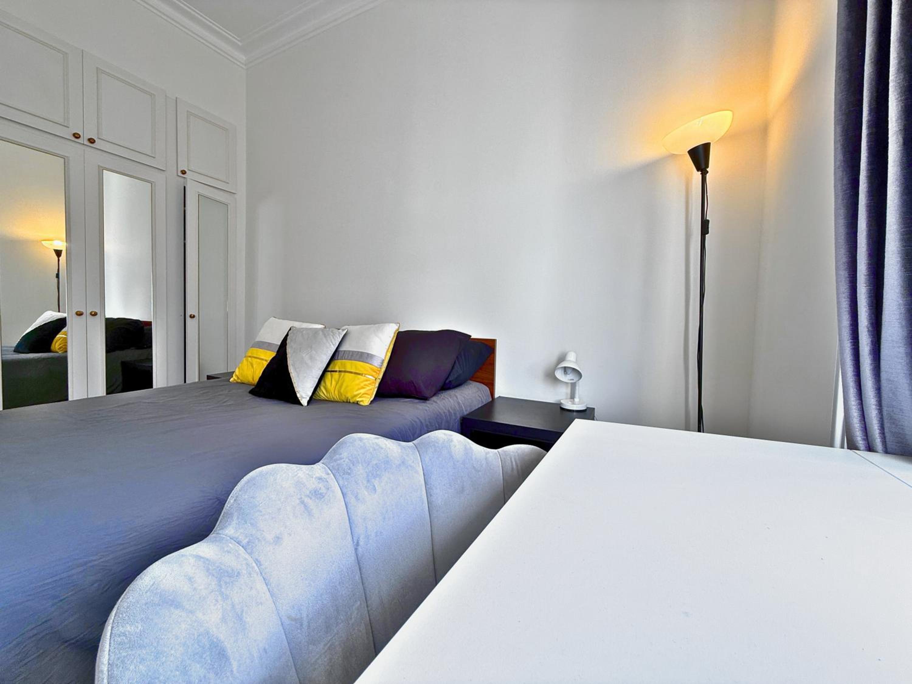 Knightsbridge & South Kensington, Private Garden Super King 2Beds 2Bath by Hyde Park & Royal Albert Hall