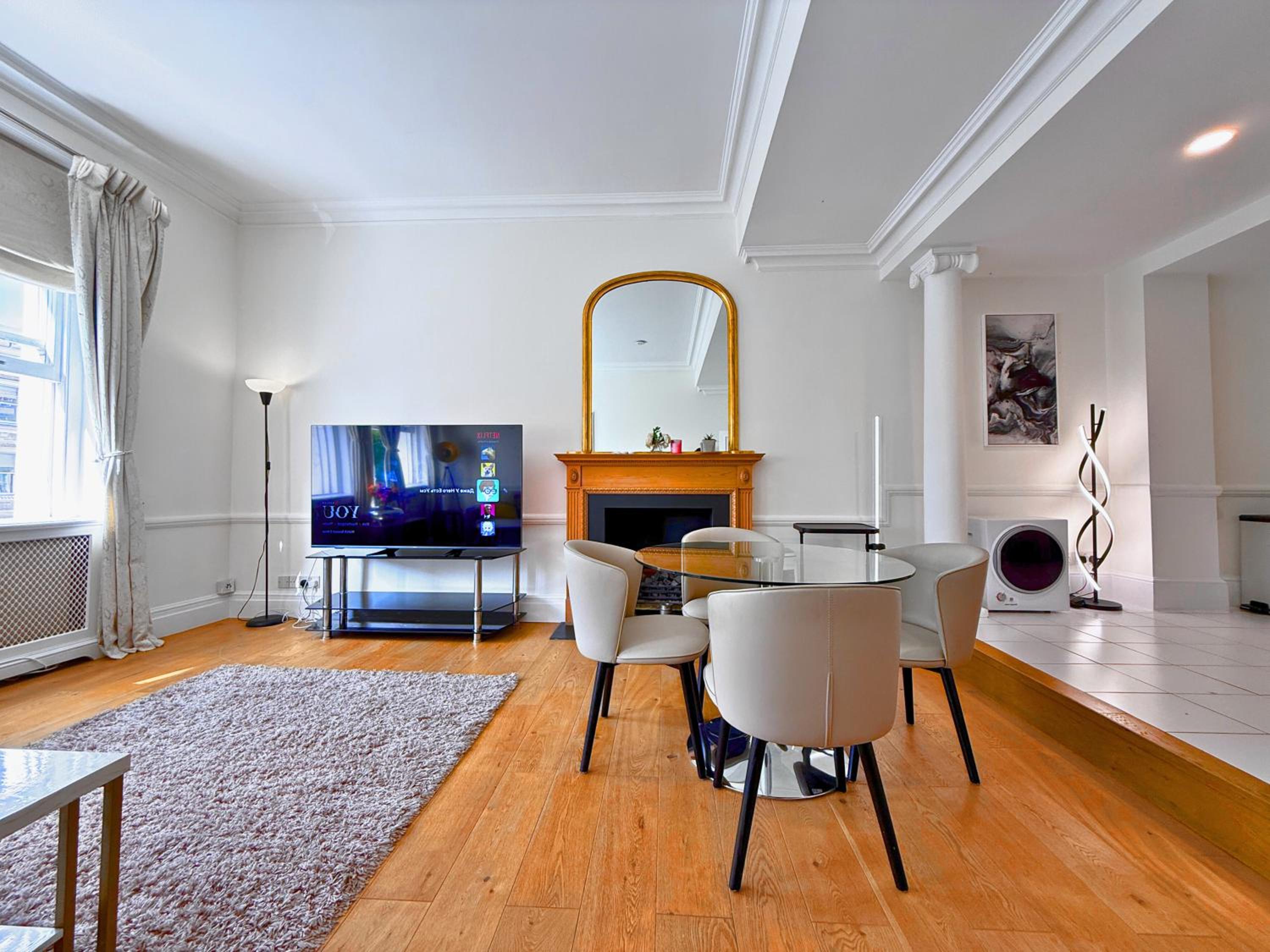 Knightsbridge & South Kensington, Private Garden Super King 2Beds 2Bath by Hyde Park & Royal Albert Hall