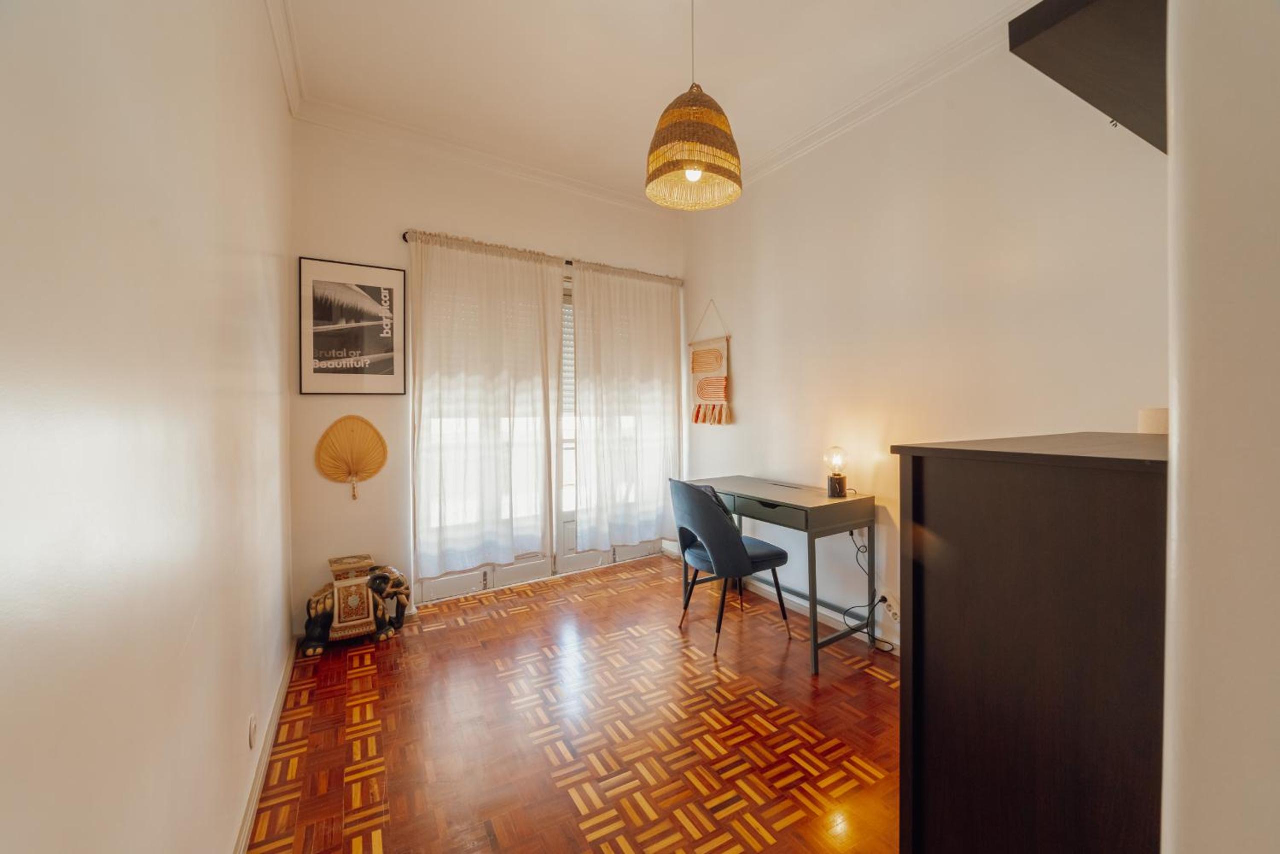 Santa Catarina Flat 2BD with Balcony by Vacationy