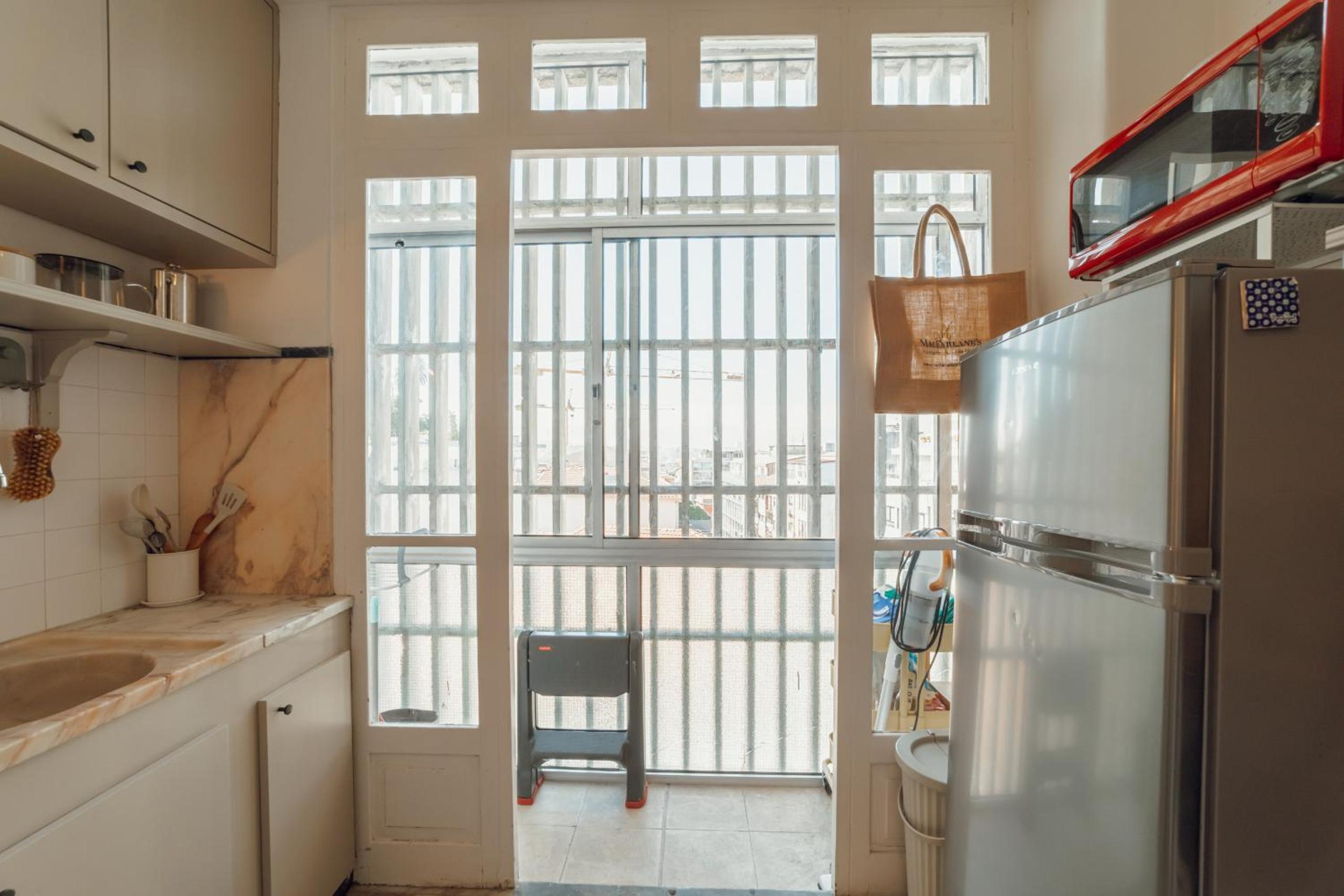 Santa Catarina Flat 2BD with Balcony by Vacationy