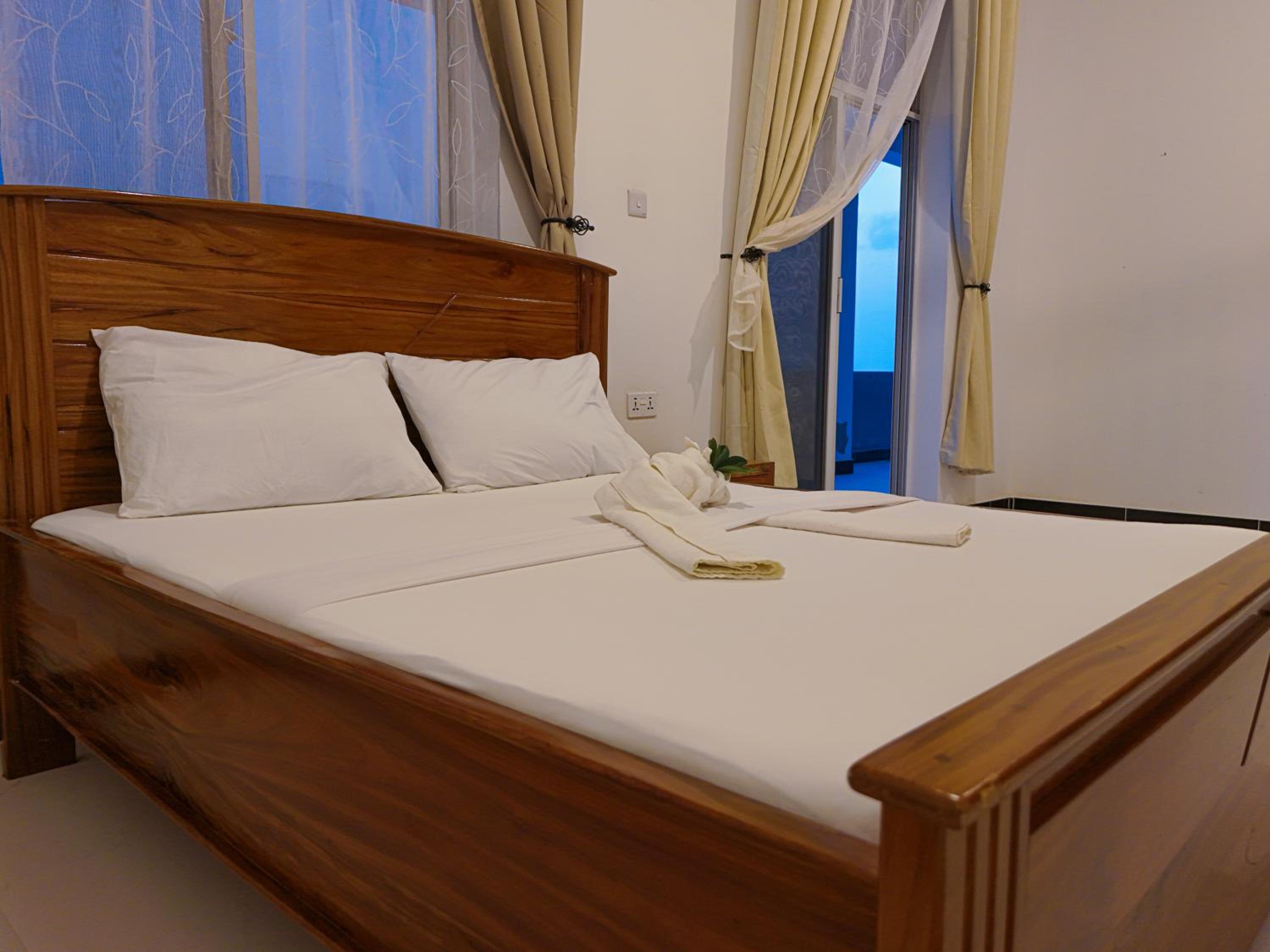 Oceanfront 2BR Zanzibar - Free Airport Shuttle