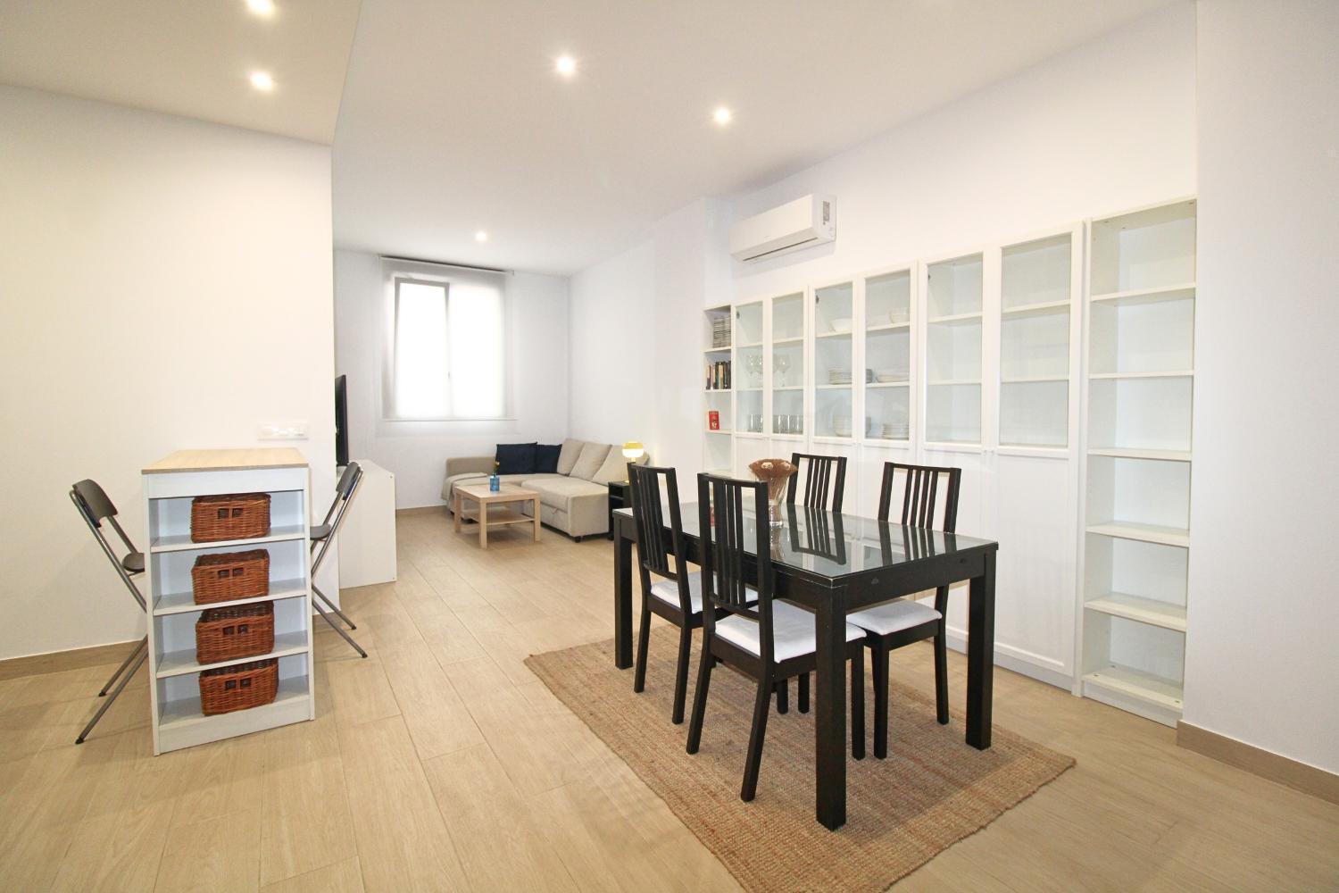 Gran Vía 22 by SIERRA VIVA