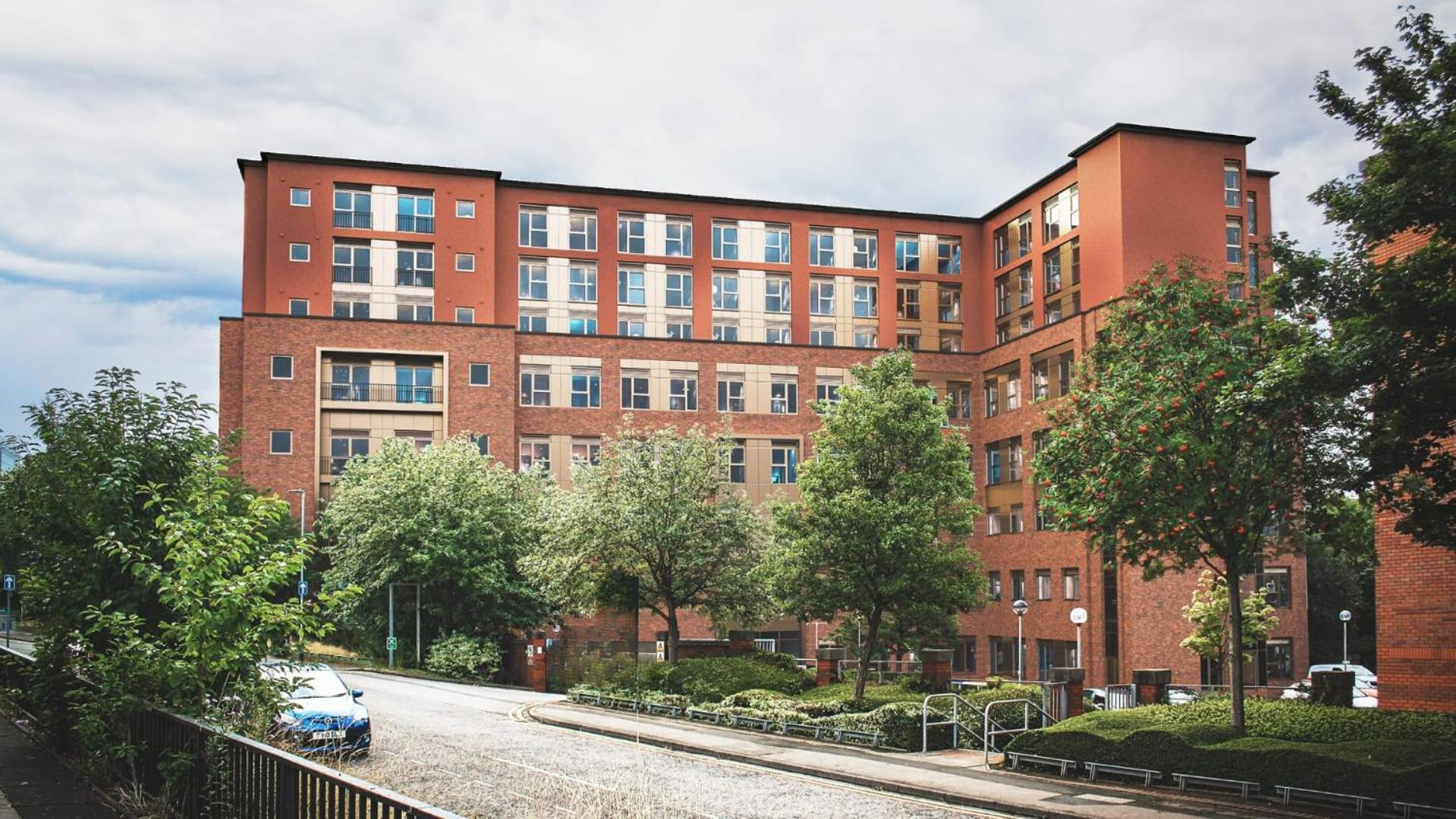 Modern and Bright Studios at Exchange Court for Students Only