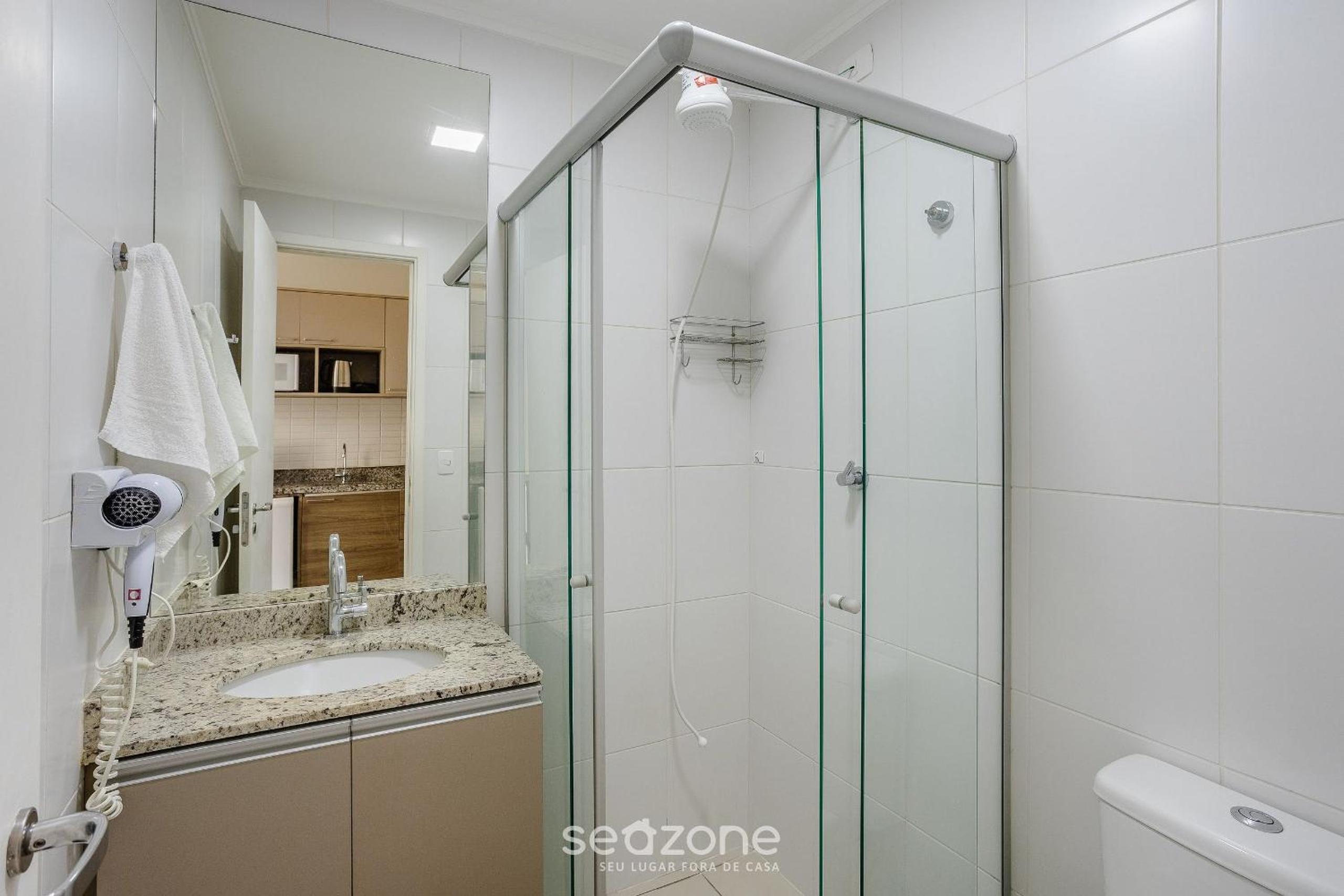 Modern studio 600m from Luz Station - JQP0521