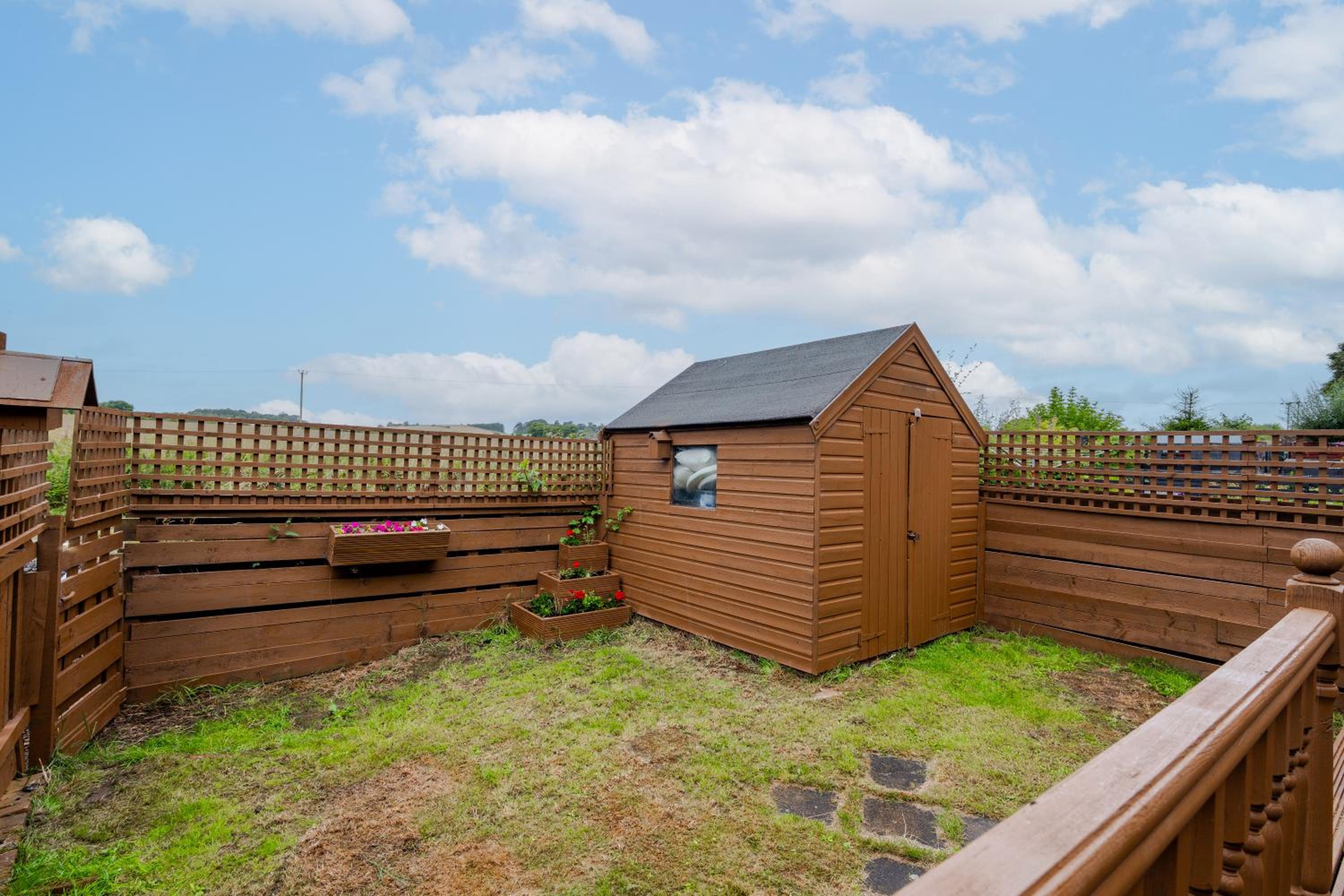 2 Bedroom House-Free Parking