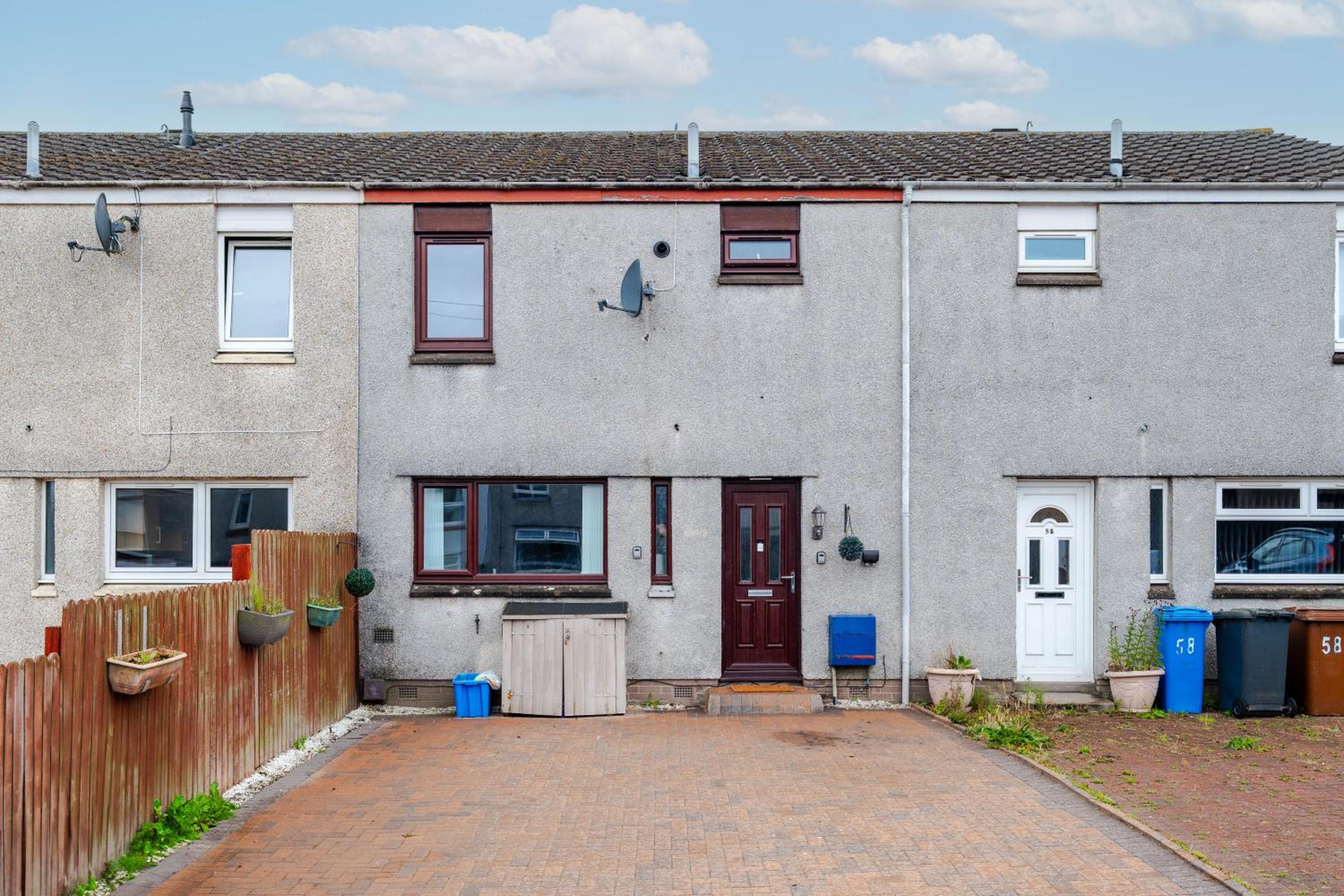 2 Bedroom House-Free Parking