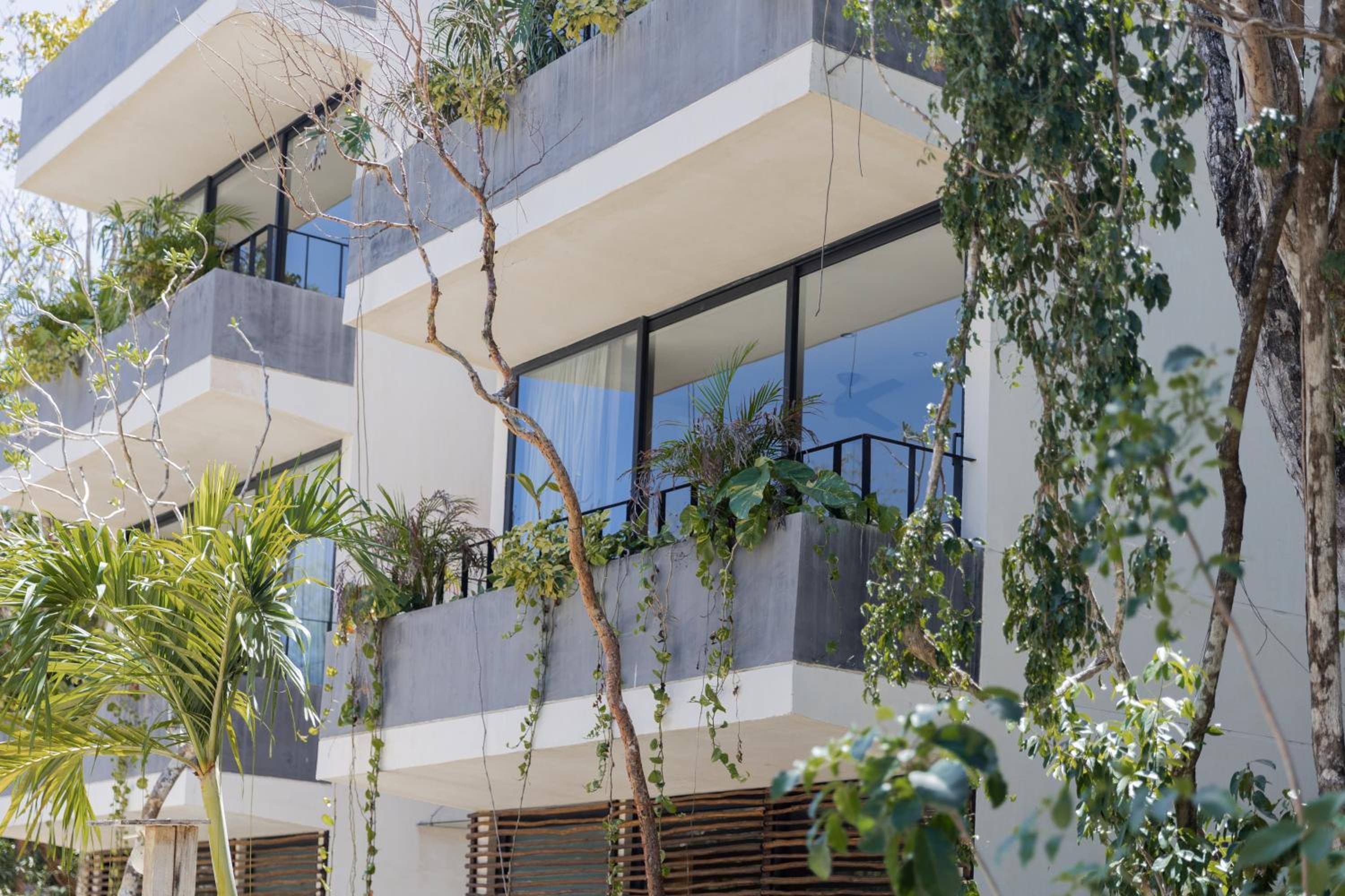 BT Homes - Tulum - Exclusiva villa de lujo con piscina, gym y pista de pádel