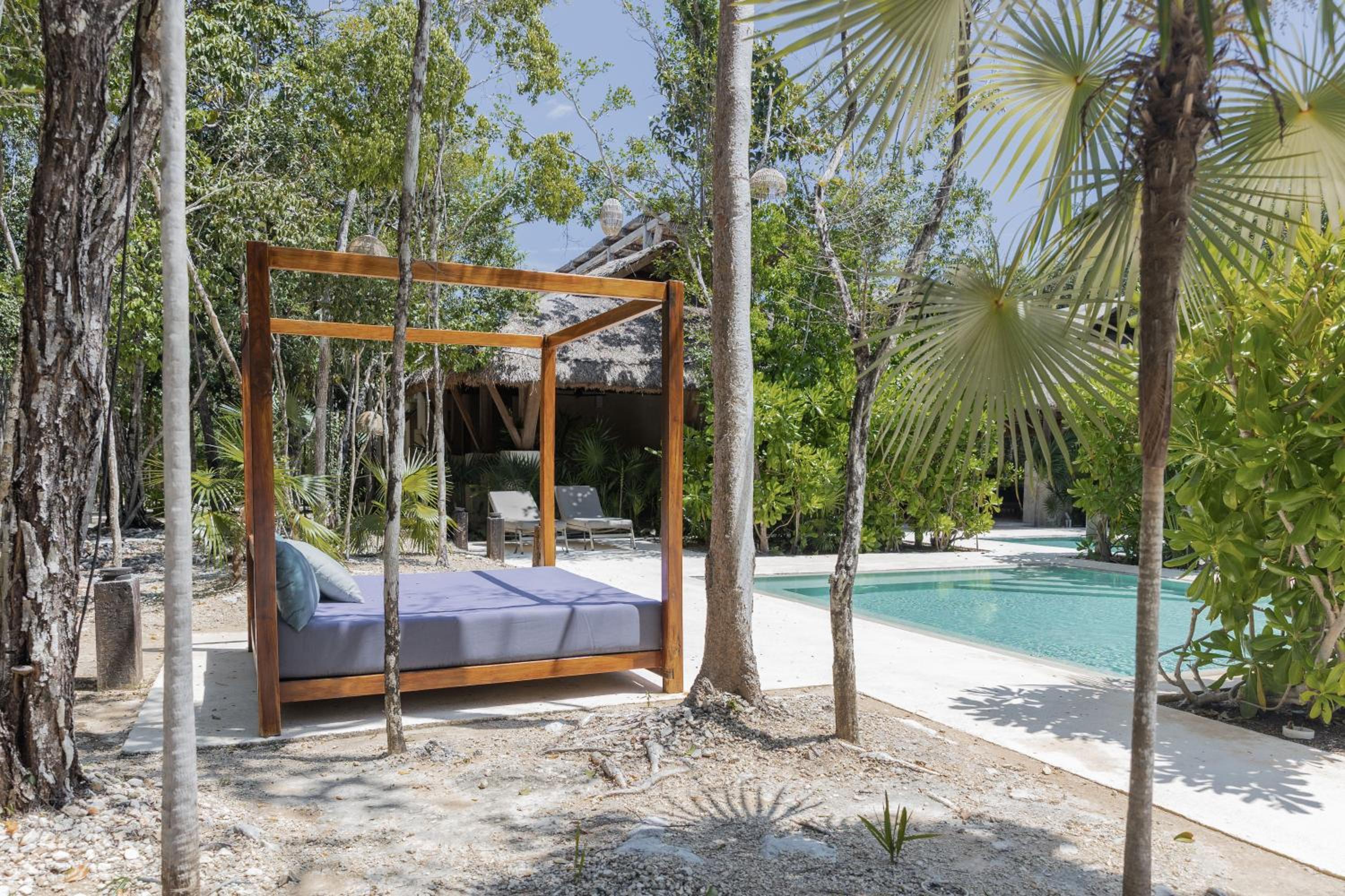 BT Homes - Tulum - Exclusiva villa de lujo con piscina, gym y pista de pádel