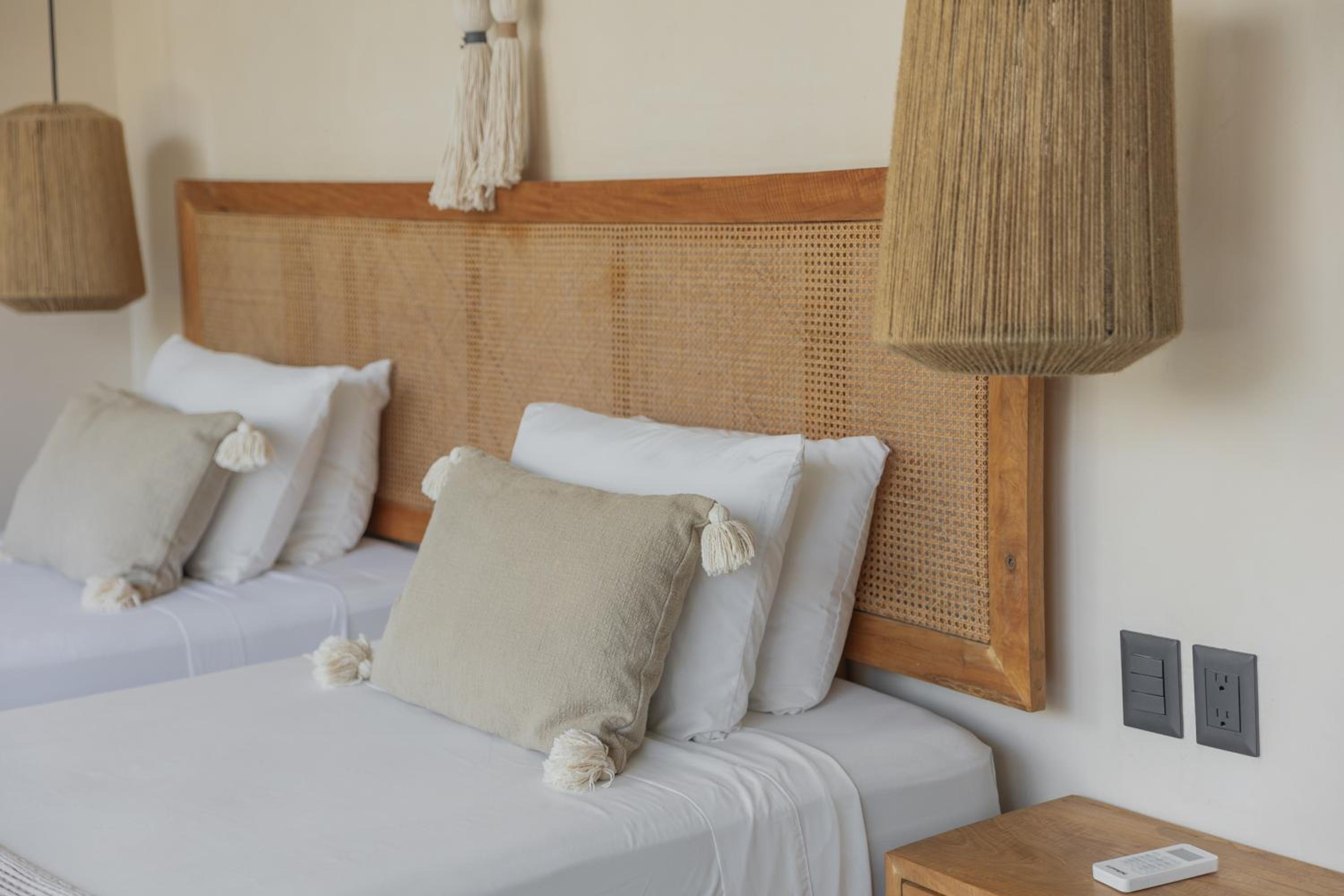 BT Homes - Tulum - Exclusiva villa de lujo con piscina, gym y pista de pádel