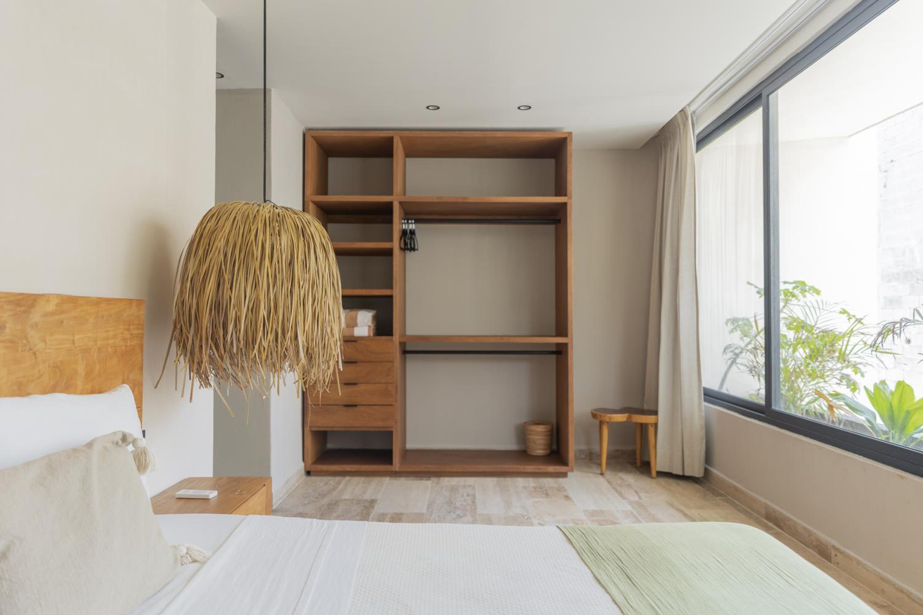 BT Homes - Tulum - Exclusiva villa de lujo con piscina, gym y pista de pádel