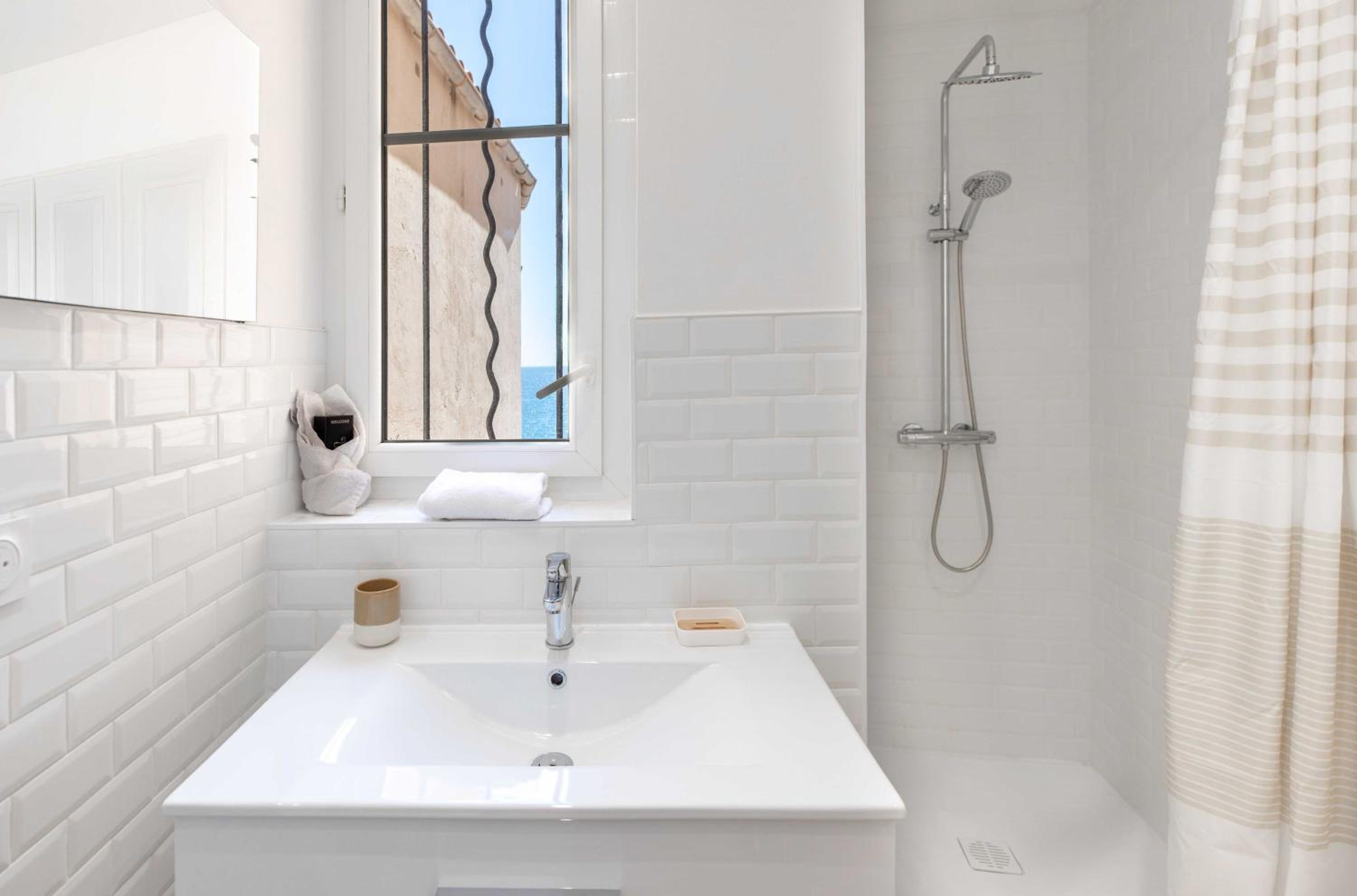 Charming studio - 2P - Sea view - Antibes